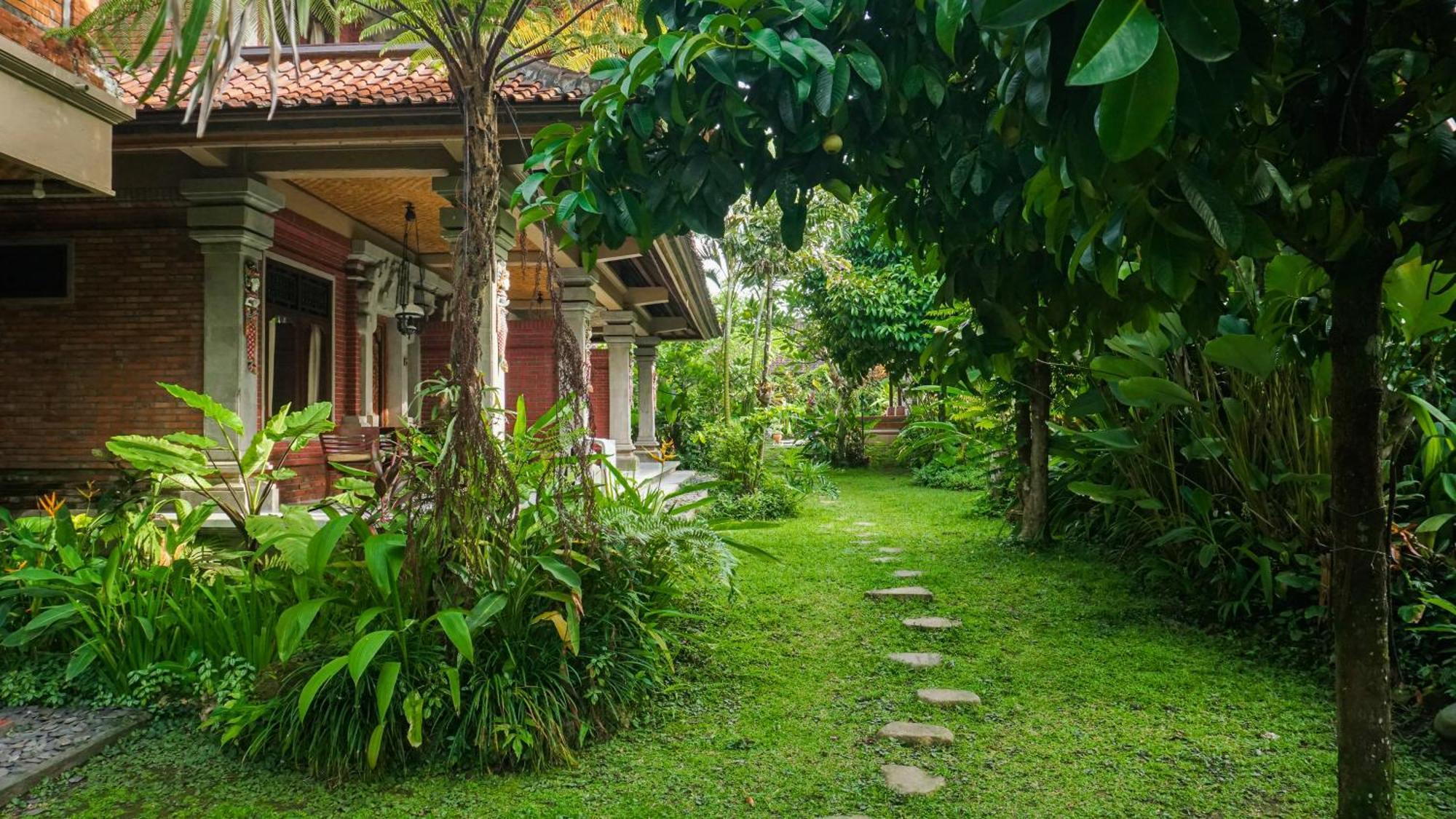 Garden View Guest house 3*
