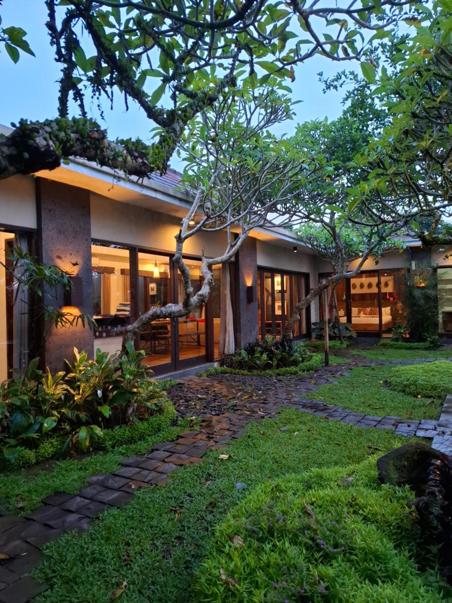 Virgin Tirta Tawar Villa Ubud (Bali)