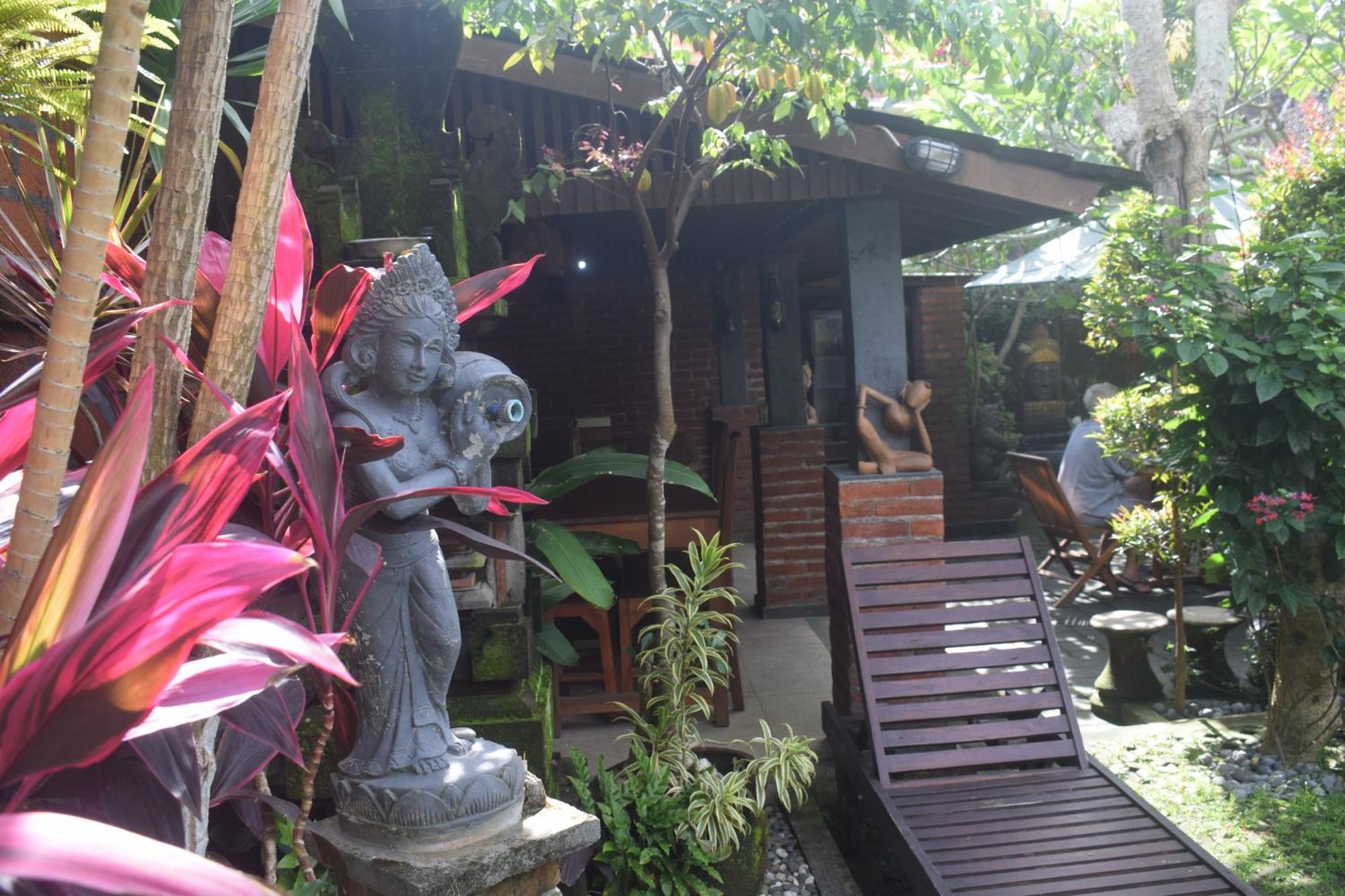 Werkudara Wisma tamu 2*