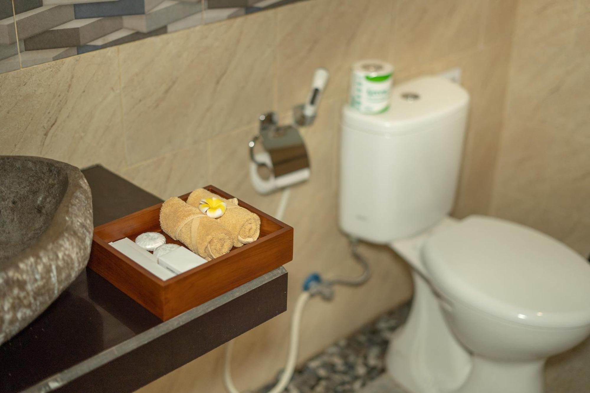 Hotel Abhirama And