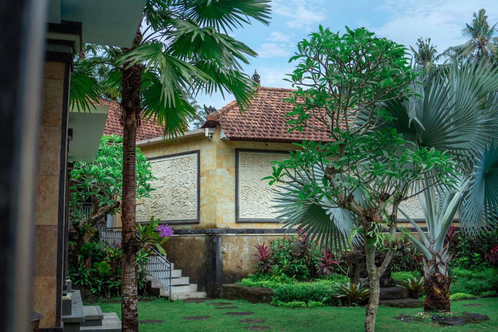 Hotel Abhirama And Ubud (Bali)