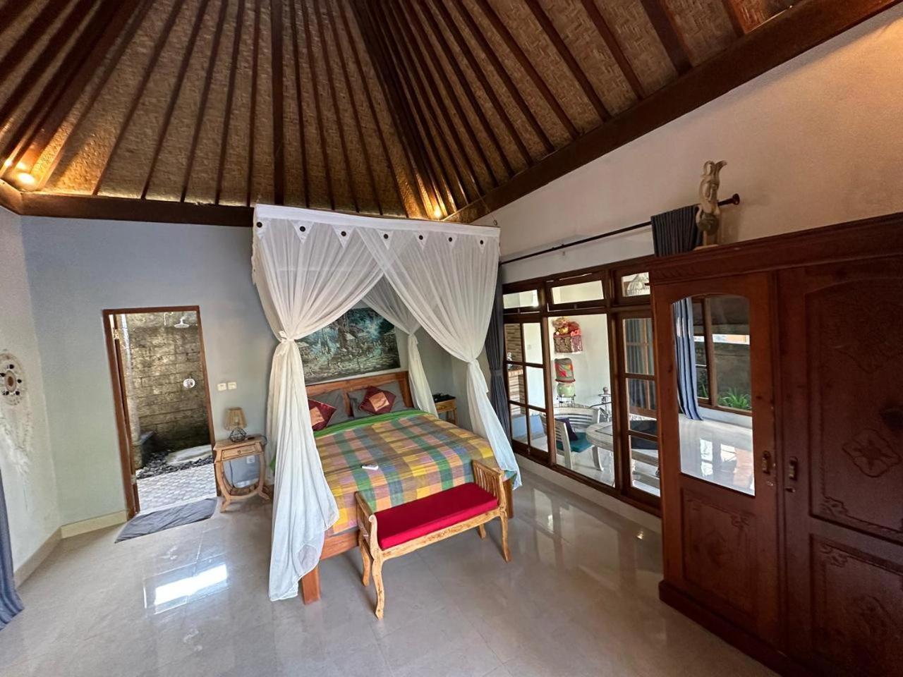 Holiday home Mirah House