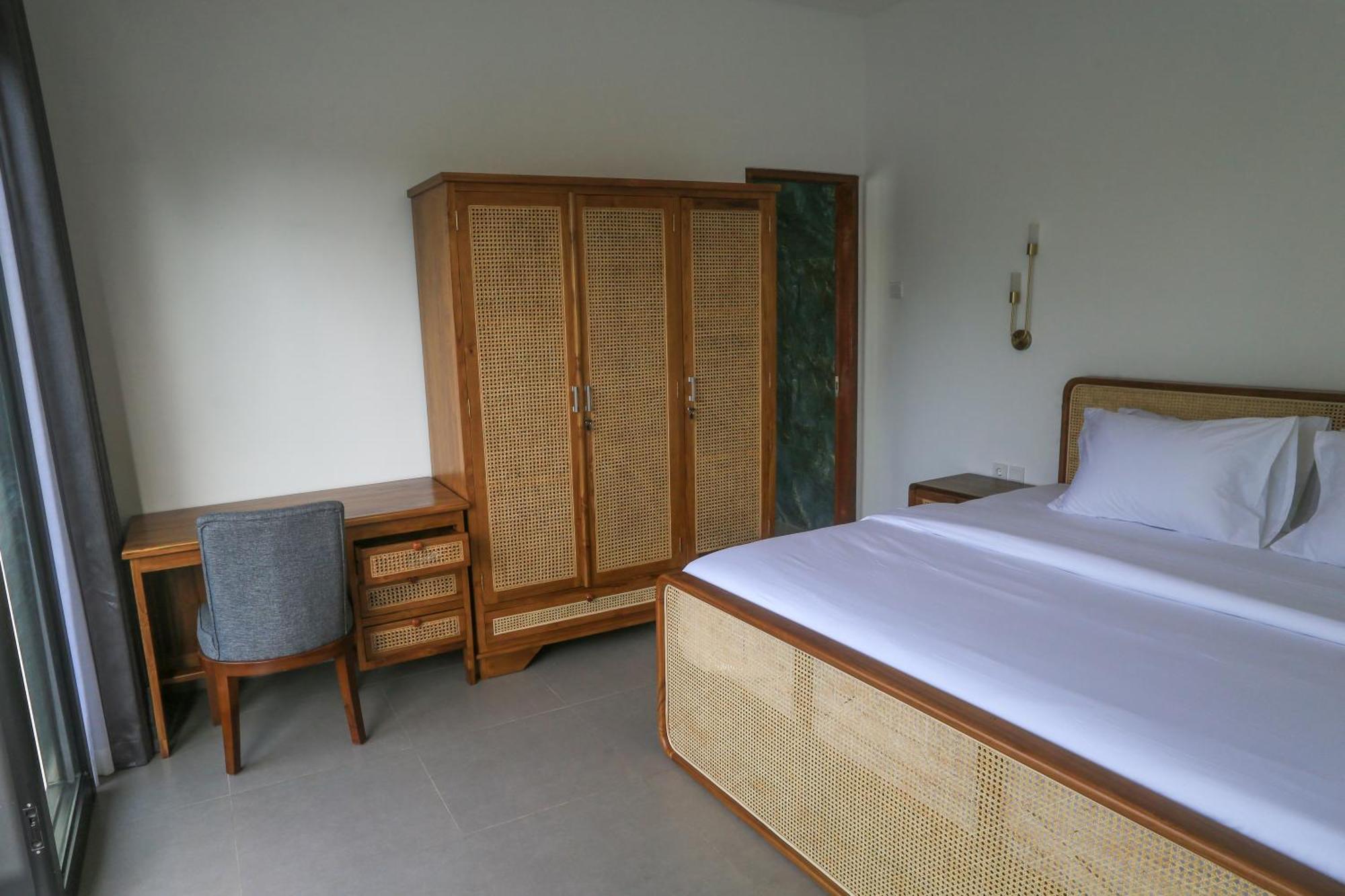 Sesana Villa *