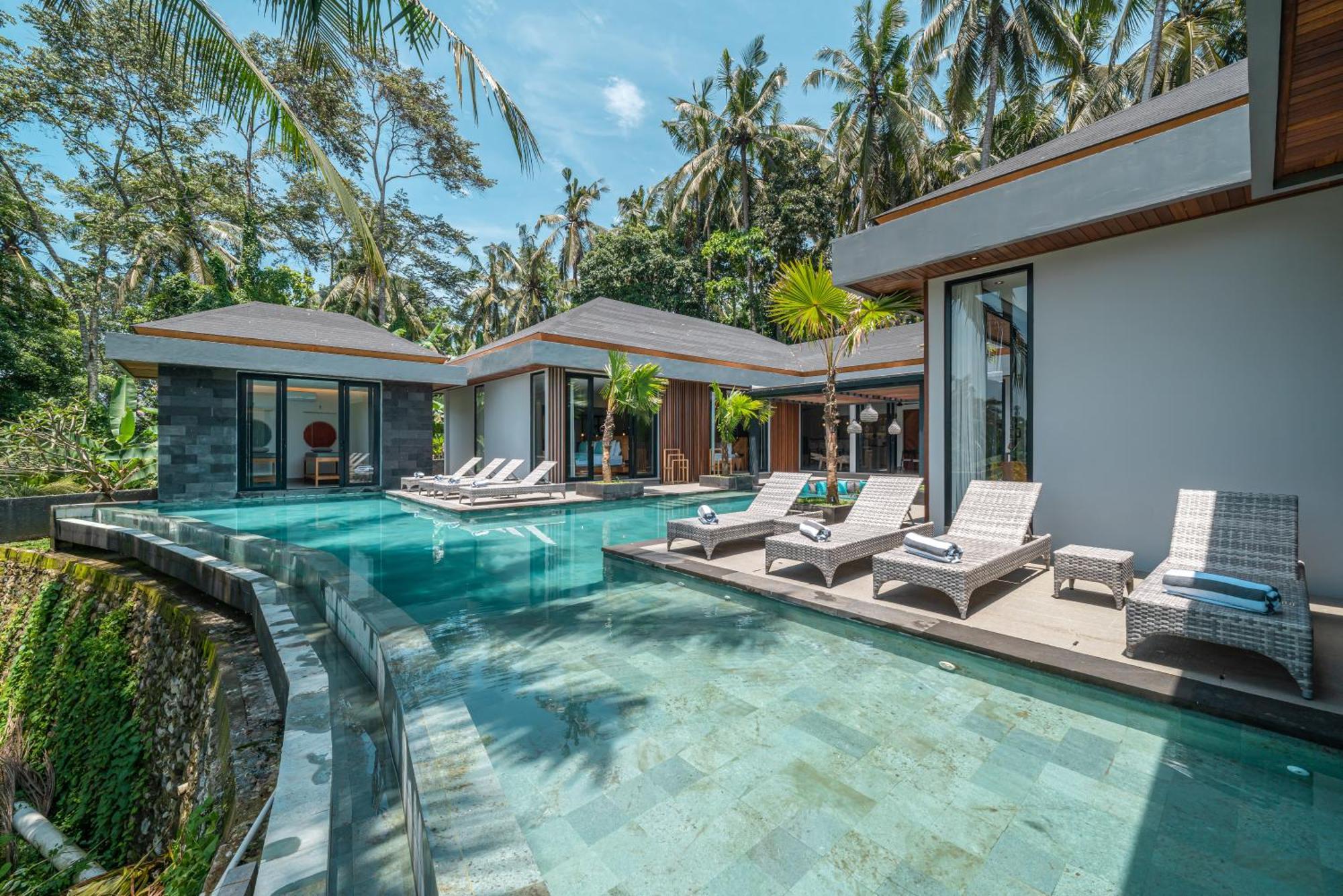 Kiena, Impressive 6br - Gym, Spa, Massive Pool!