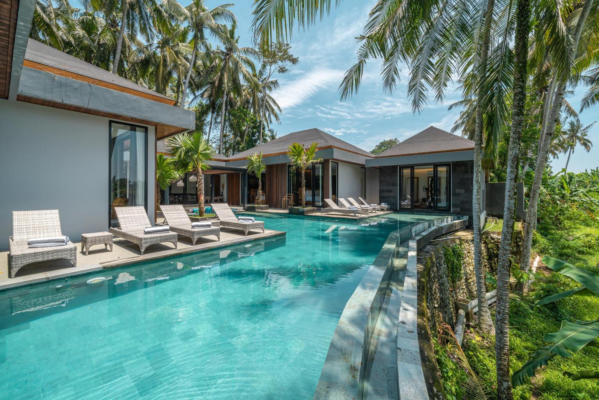 Villa Kiena, Impressive 6br - Gym, Spa, Massive Pool!