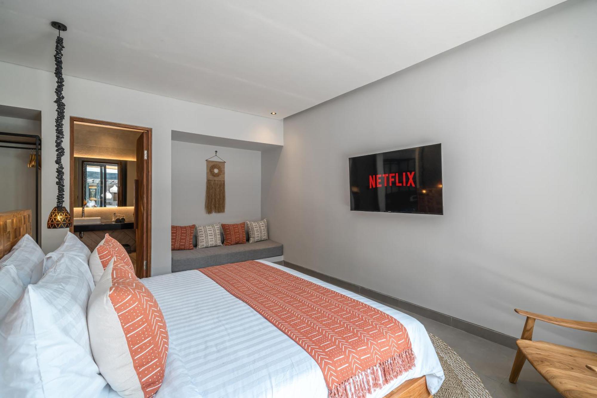 Kiena, Impressive 6br - Gym, Spa, Massive Pool!