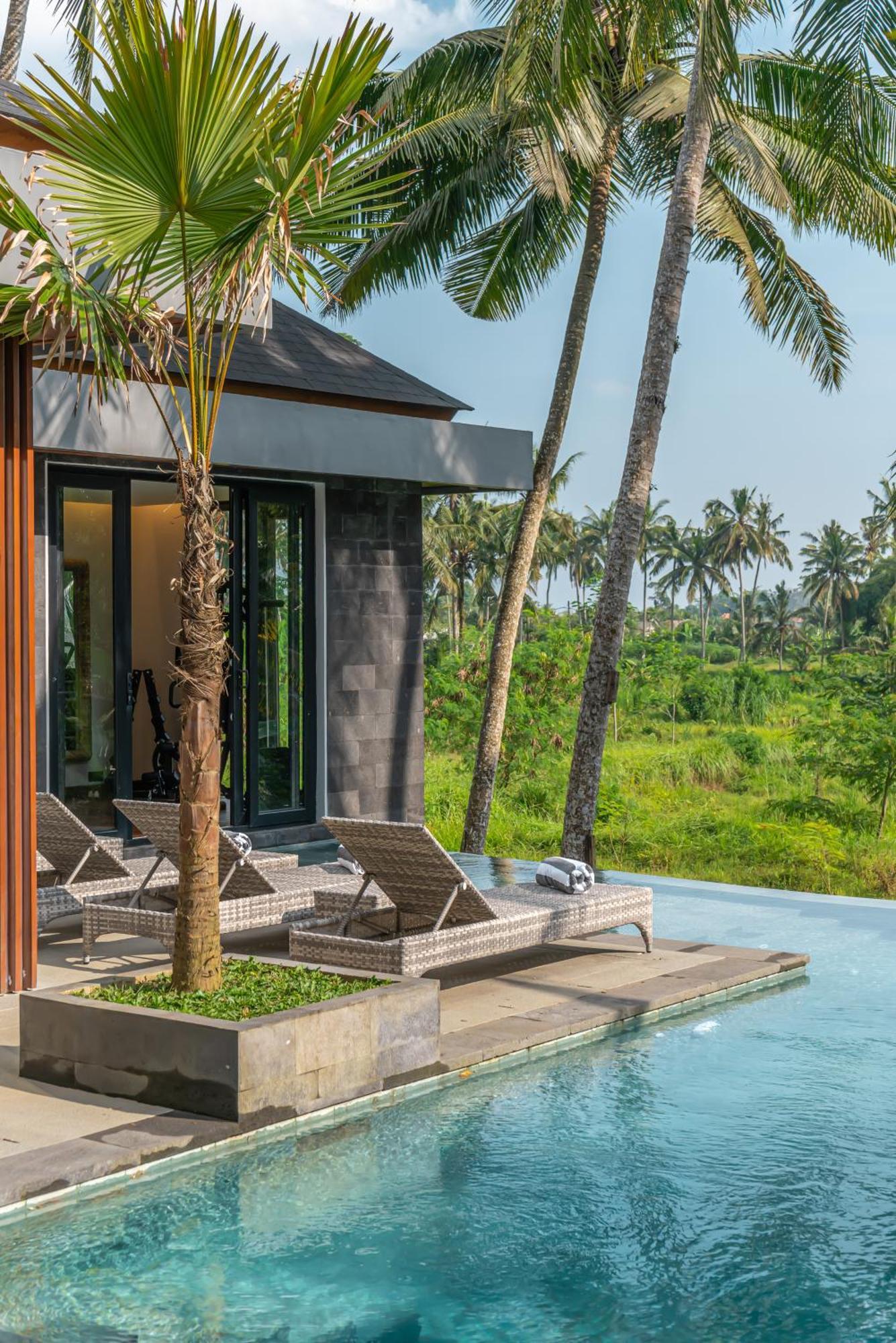 Kiena, Impressive 6br - Gym, Spa, Massive Pool! *
