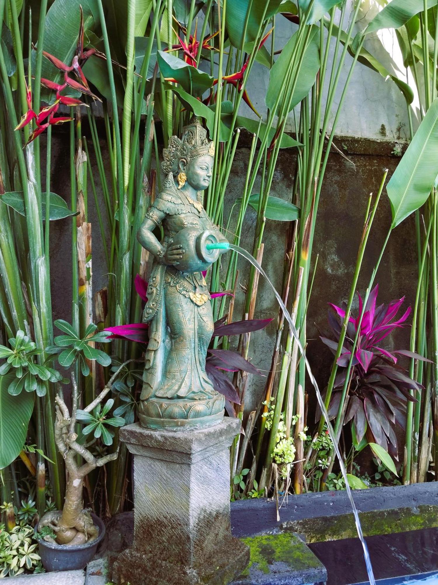 Ratu Ayu 8 Bedroom * Ubud (Bali)