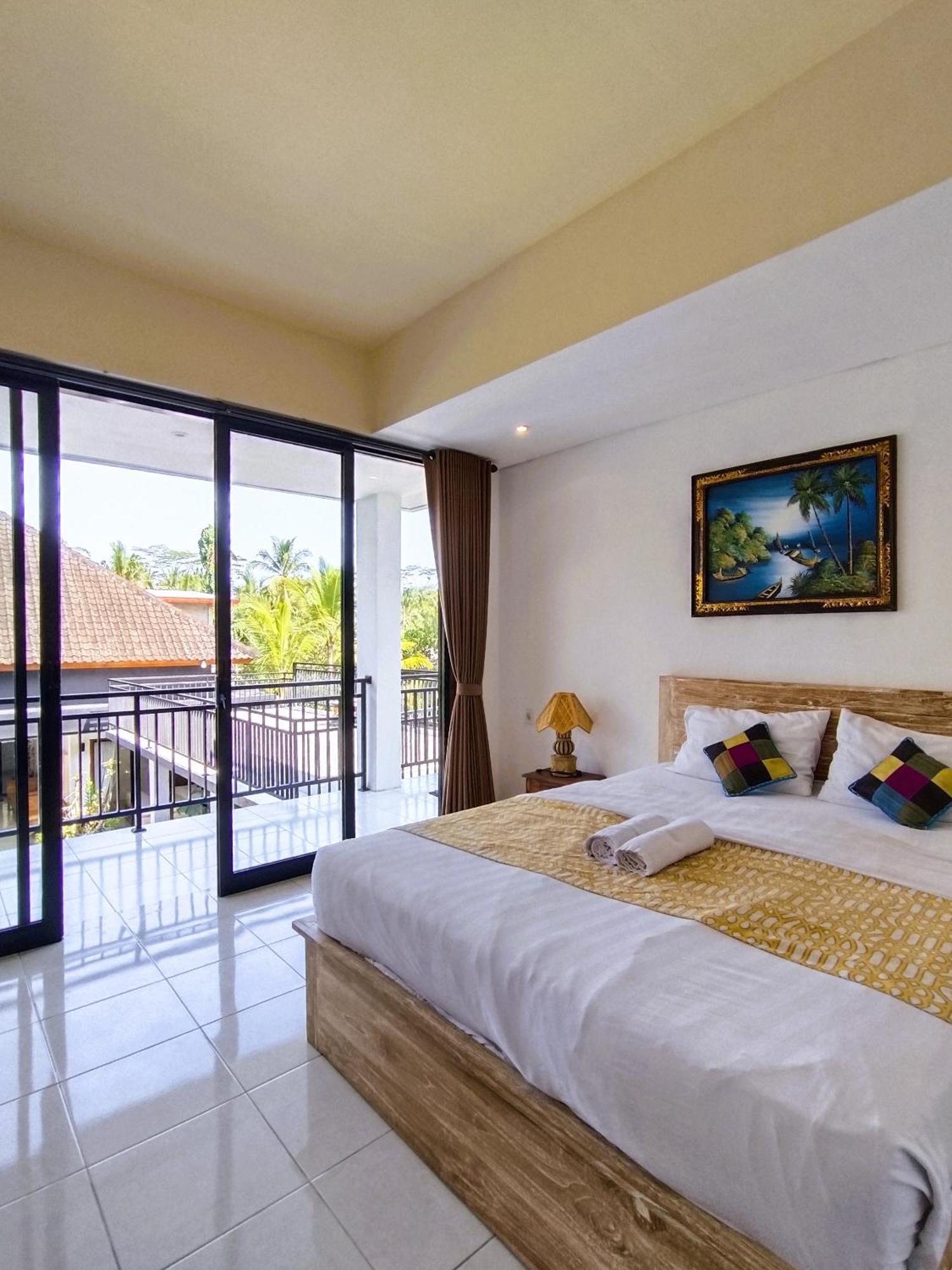 Villa Ratu Ayu 8 Bedroom *