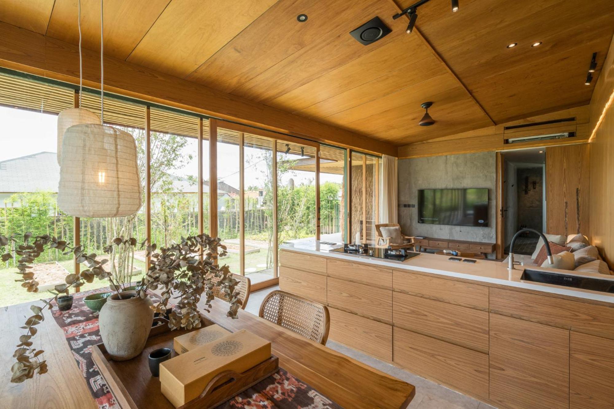 Villa Less House *