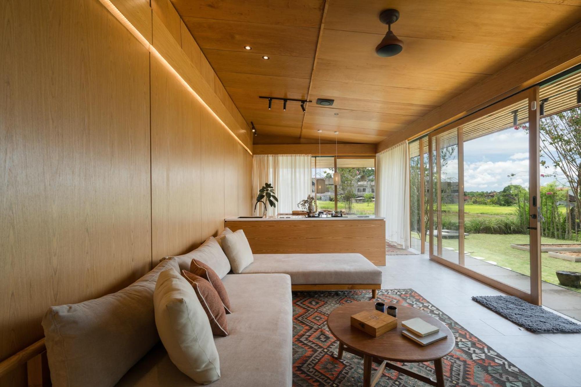 Less House Villa *