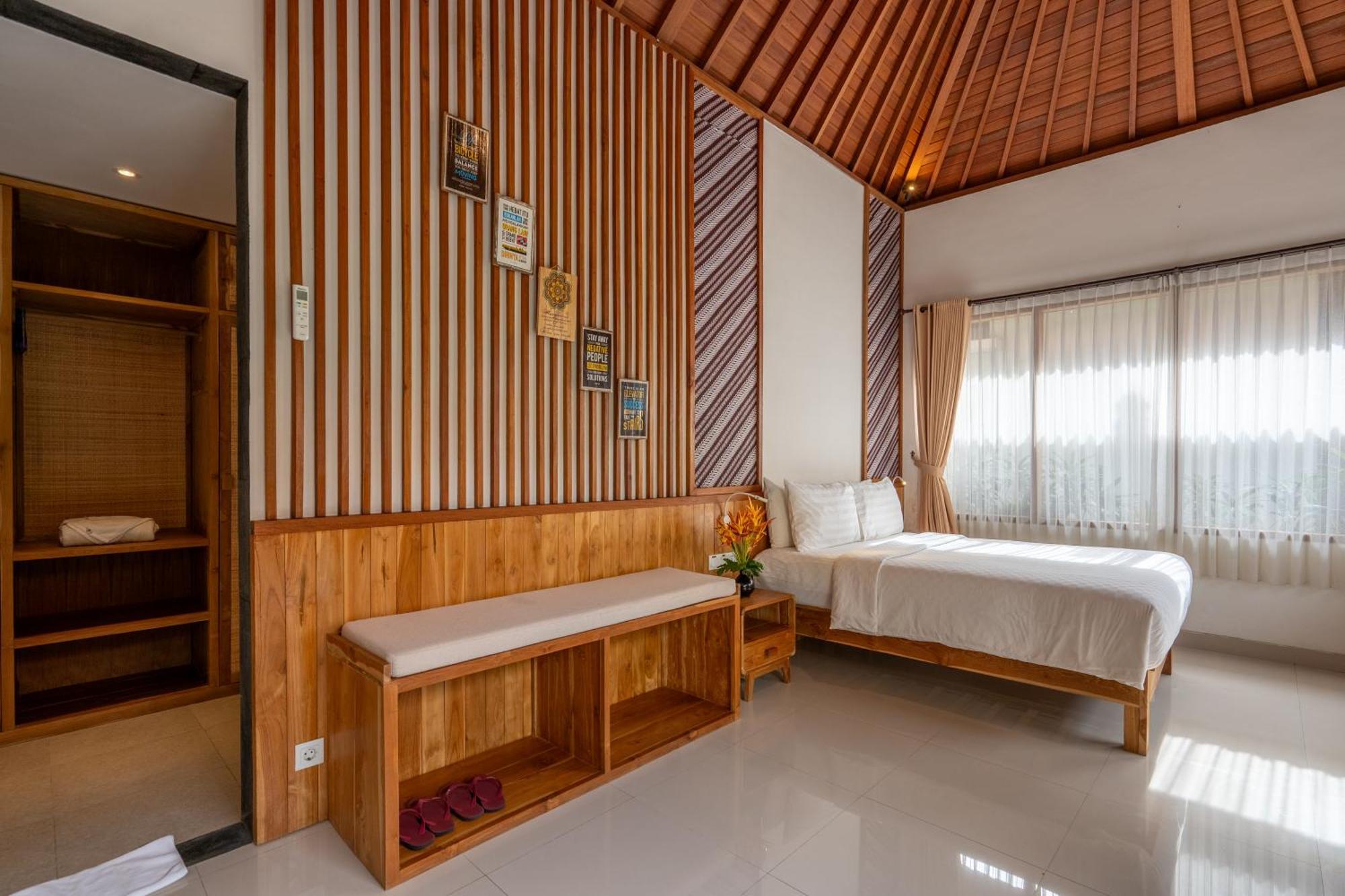 3 Beagle Ubud (Bali)