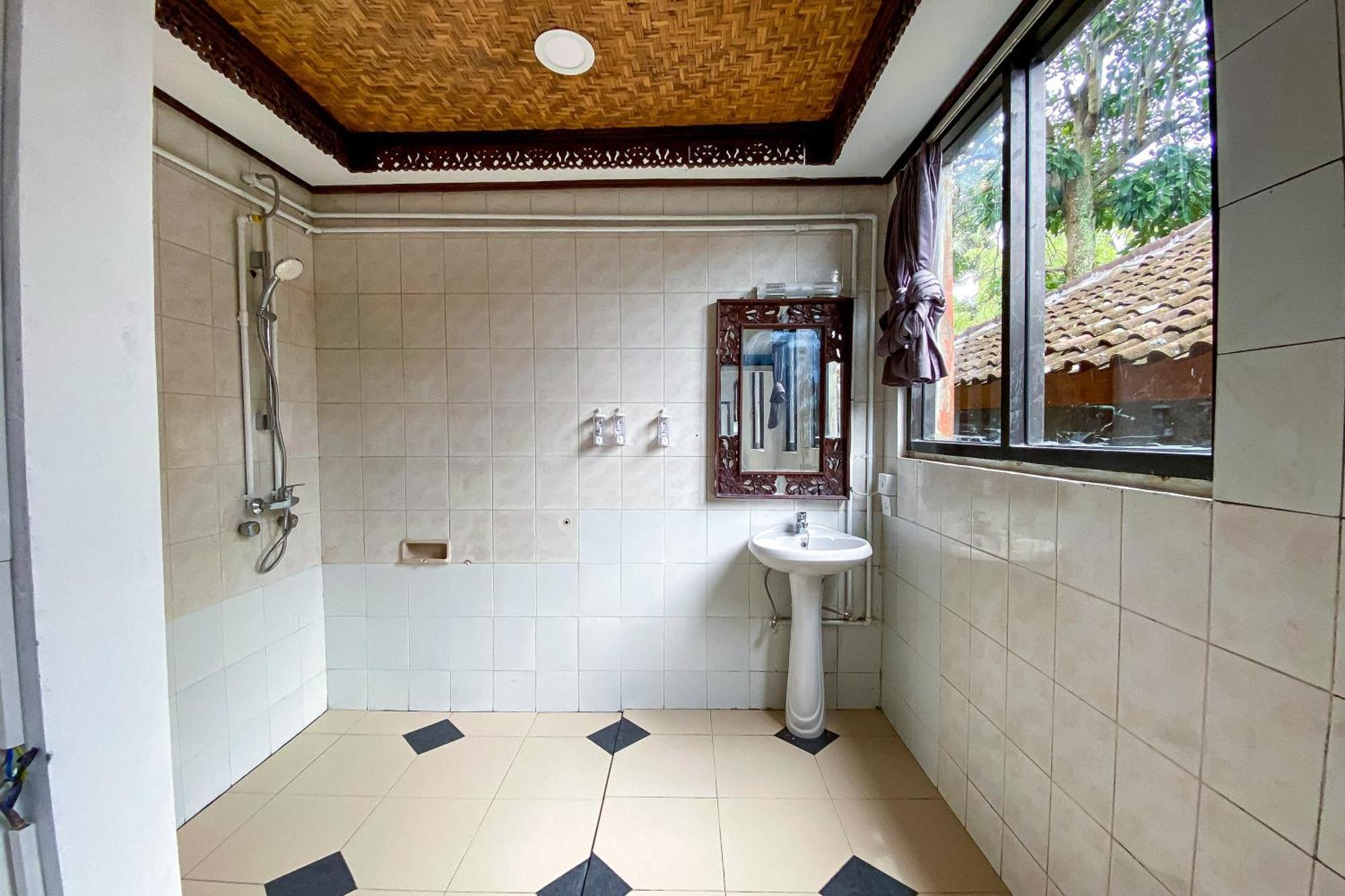 Reddoorz At Garden Suly Peliatan Ubud