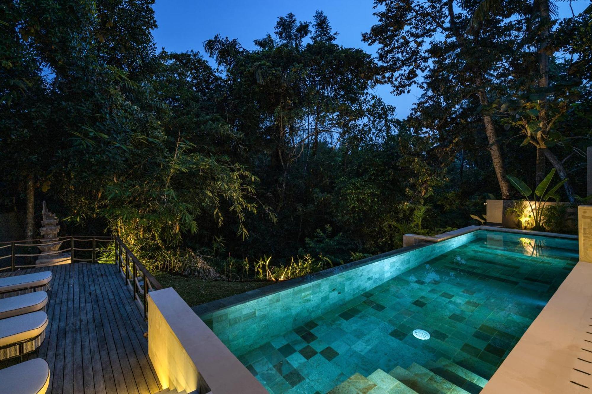 Villa Blue River By Balisuperhost