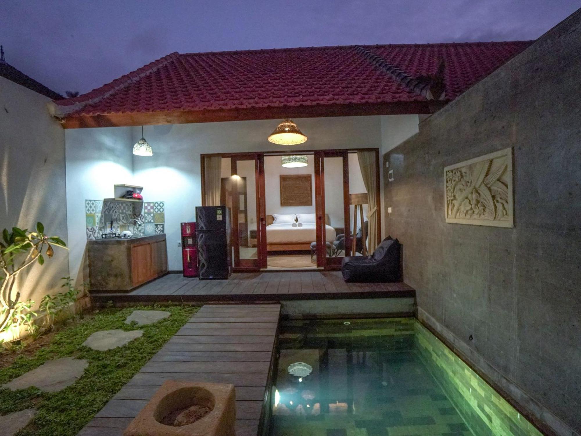 Y.conut Villa *