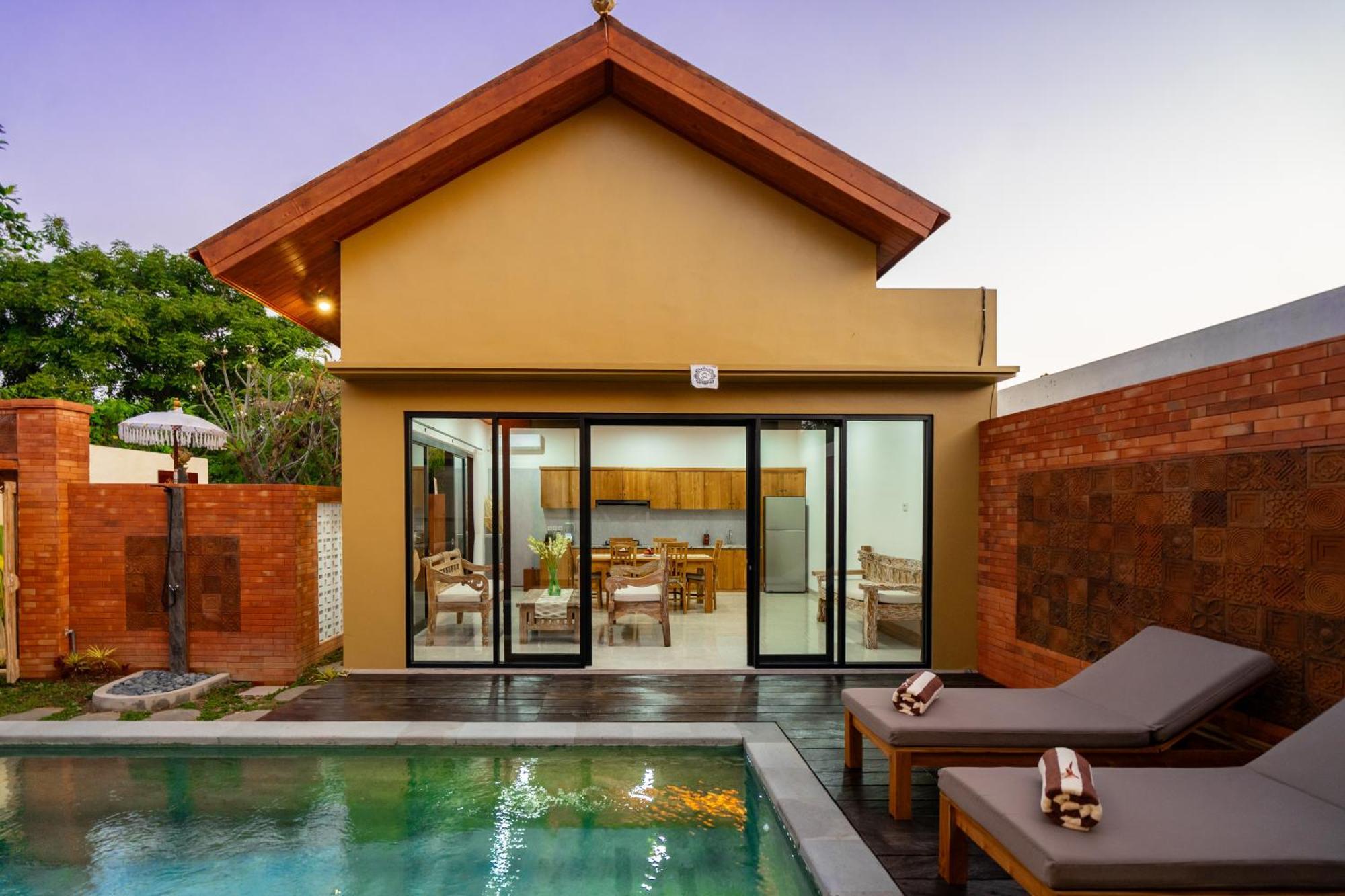 Putri Mas Villa *