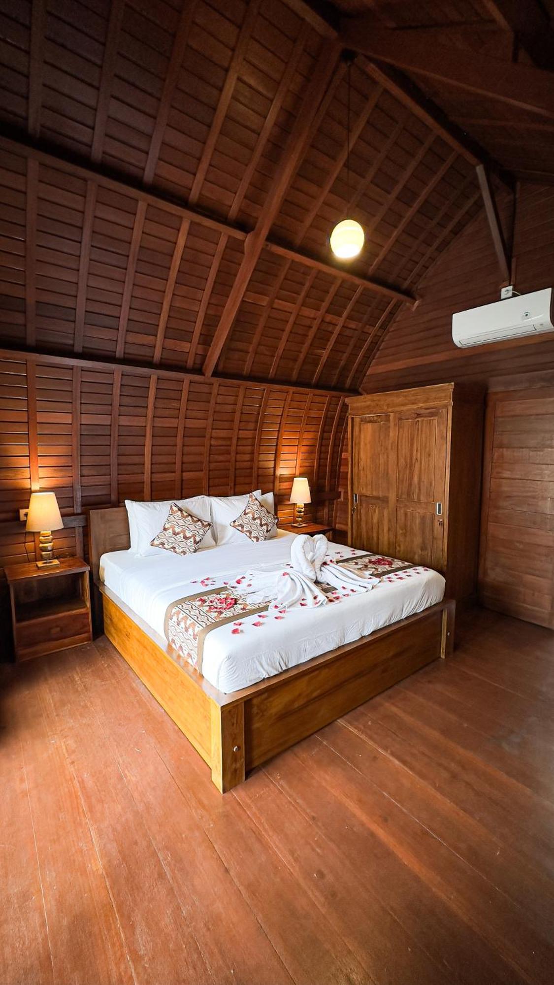 Sayong Wooden House *