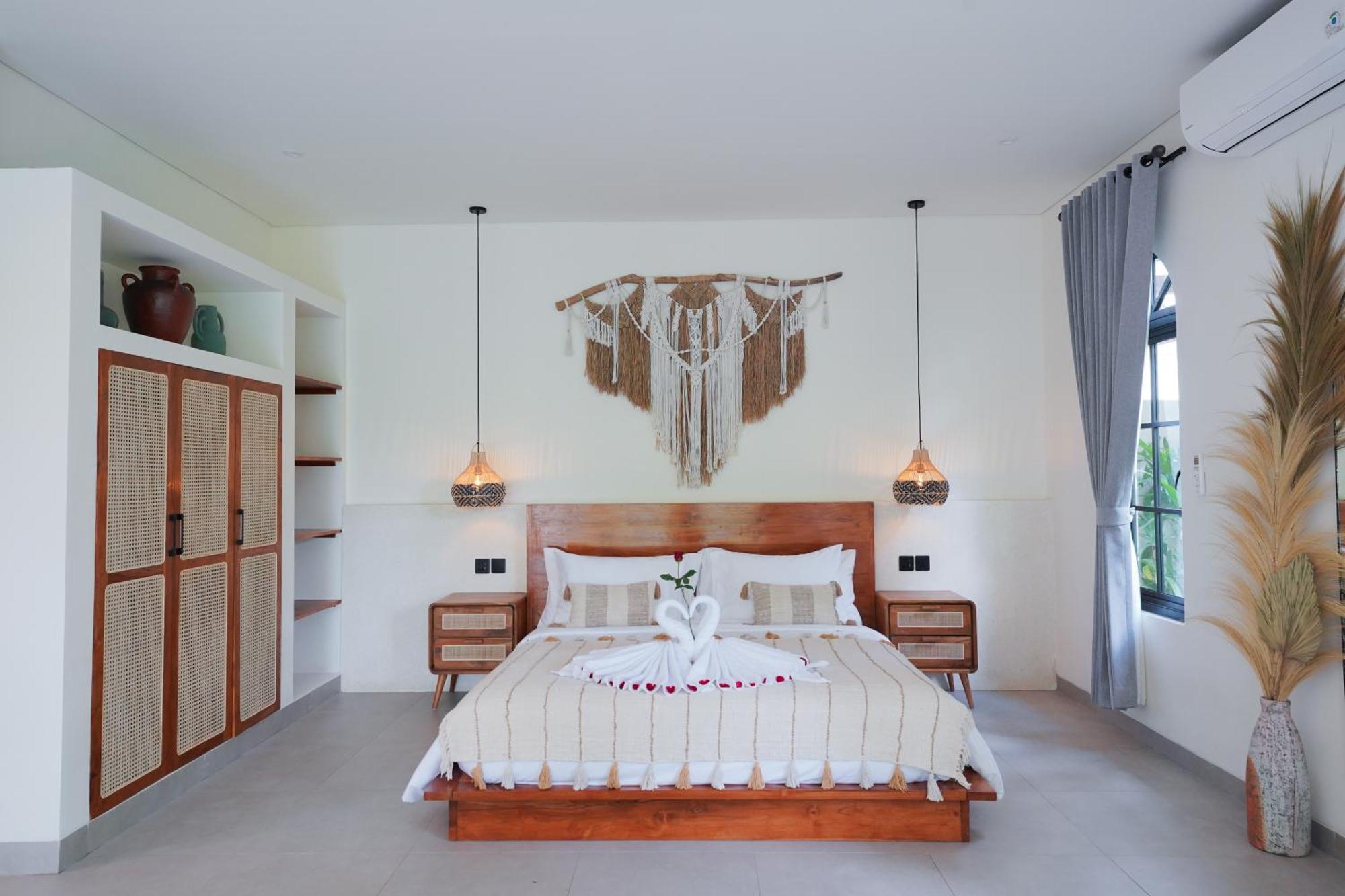 Romansa Villa