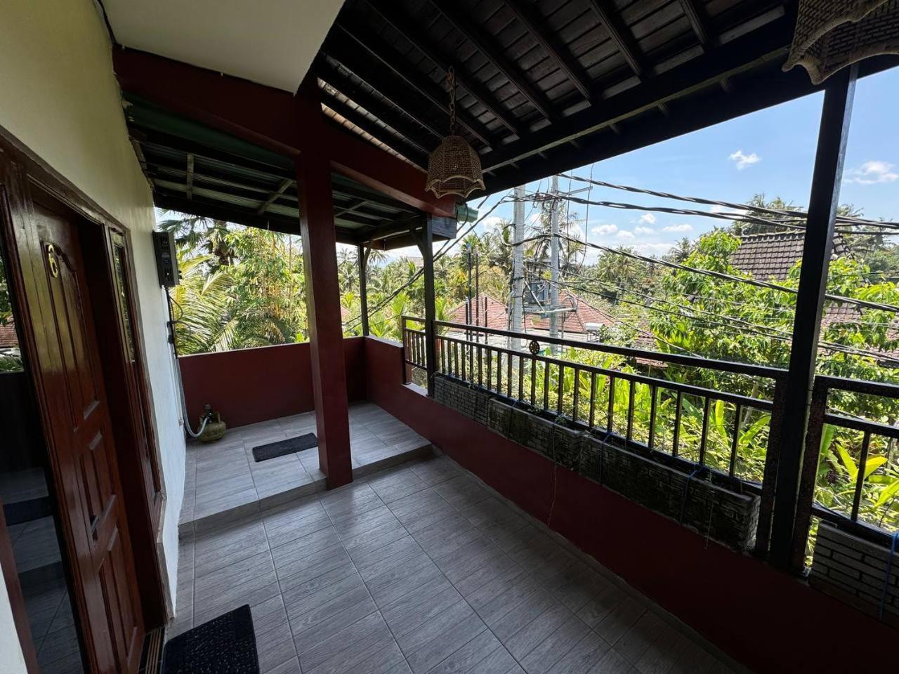 D Archa Rumah tetamu