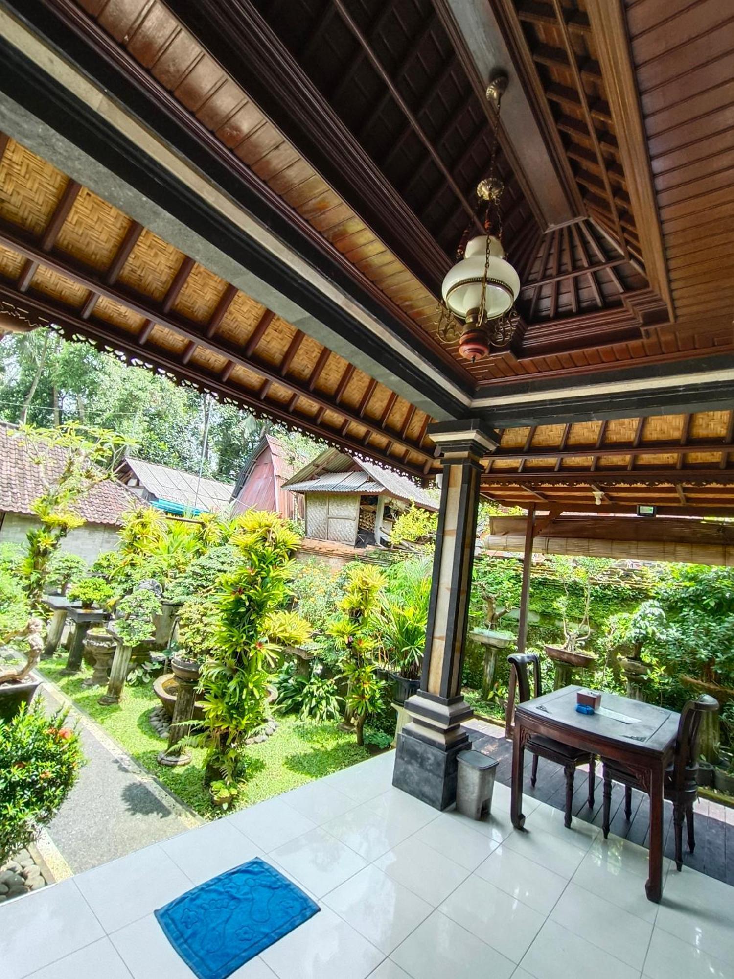 Rumah Keluarga Bali Homestay