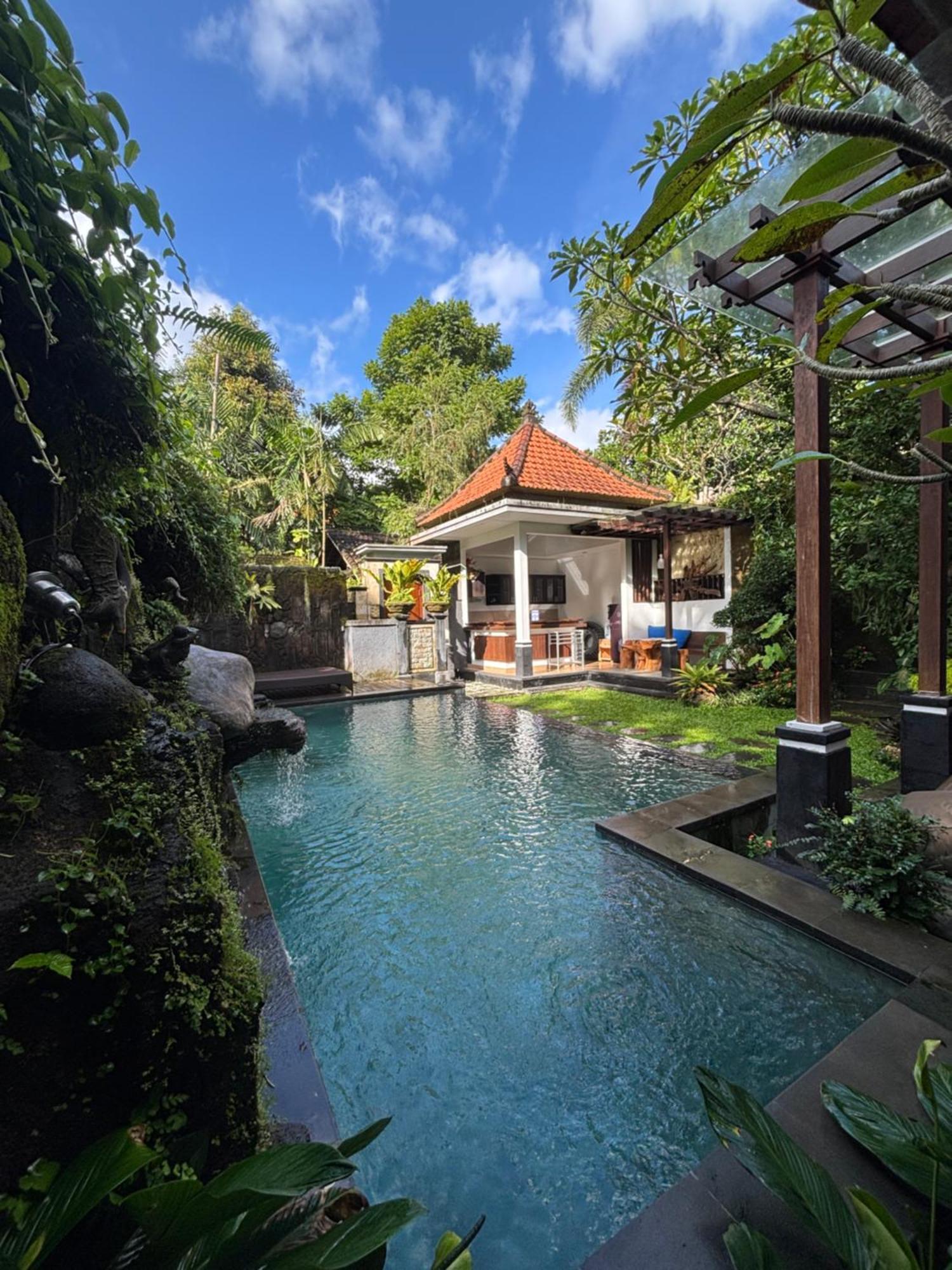 Villa Bumbung Sari *