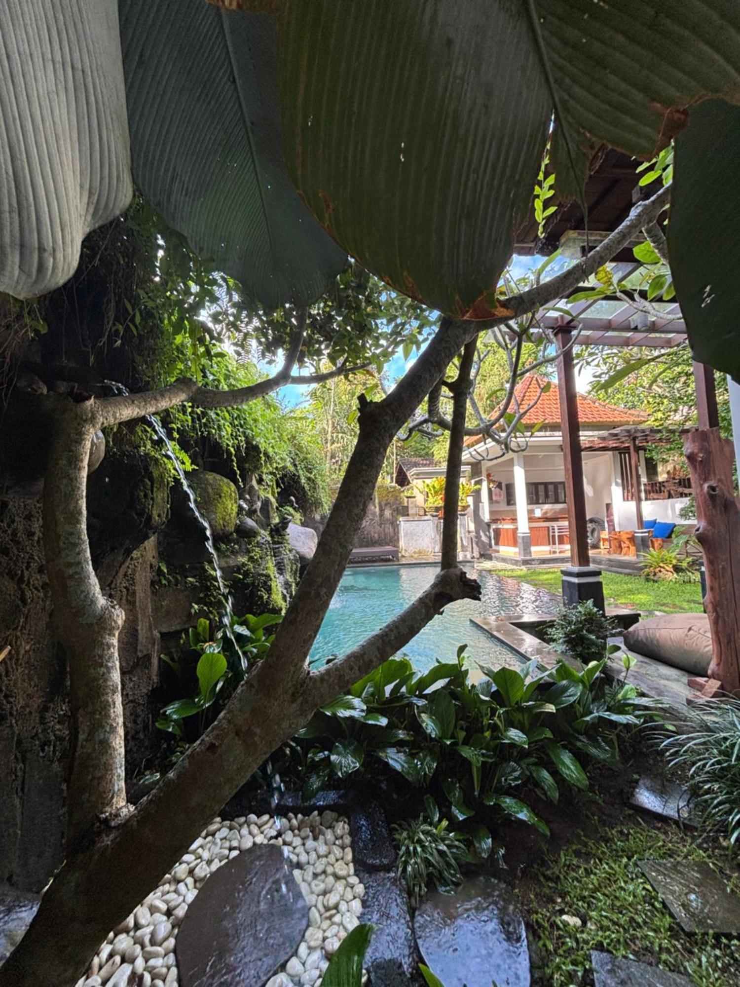 Bumbung Sari Villa *