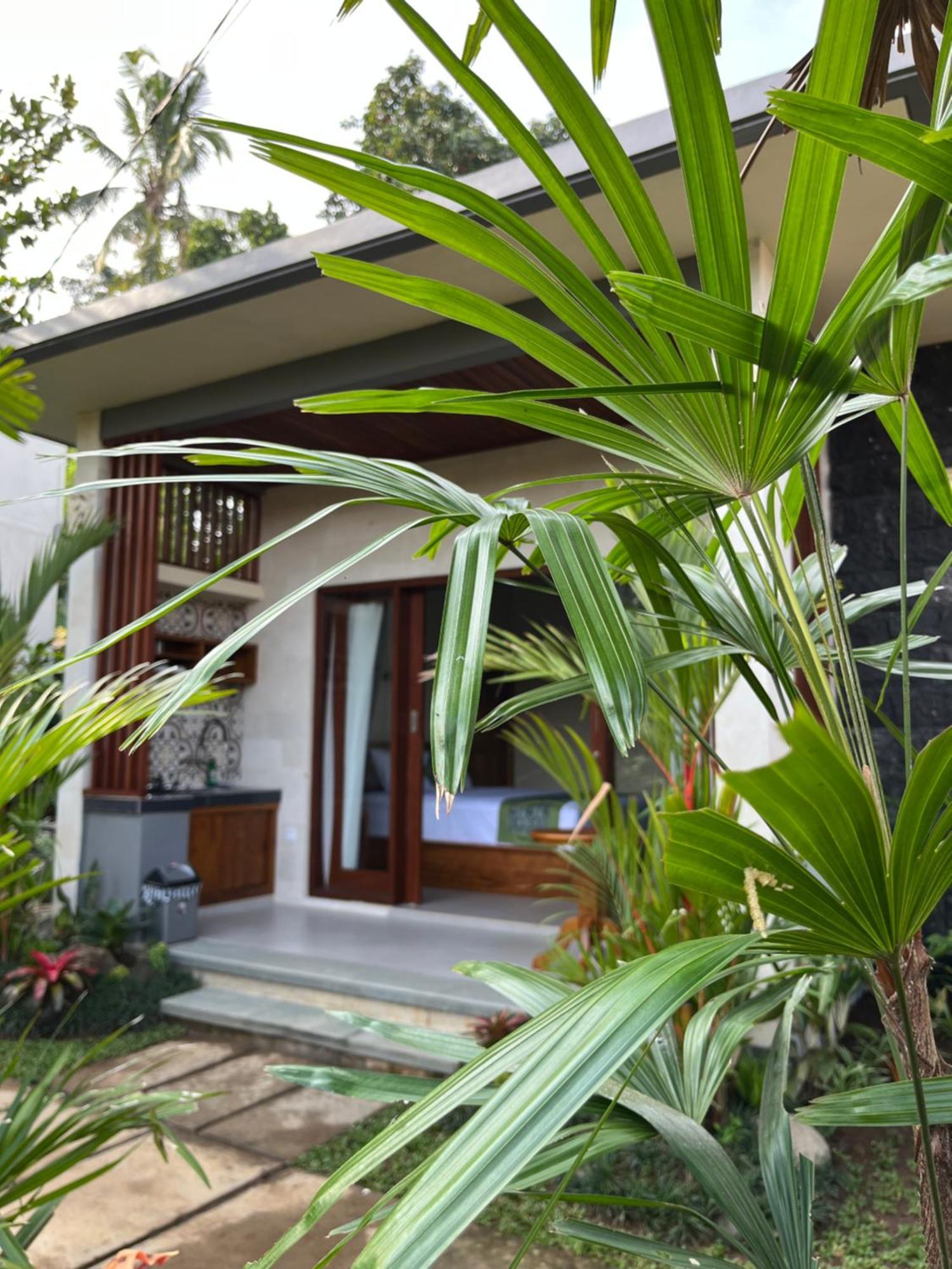 2br Hidden House *