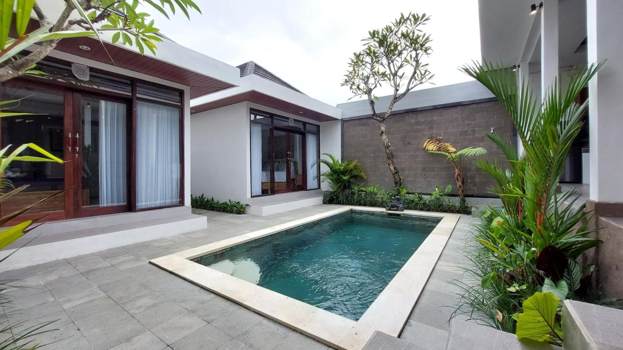 Villa Chic 2br Cozy & Private Pool At Bareng *