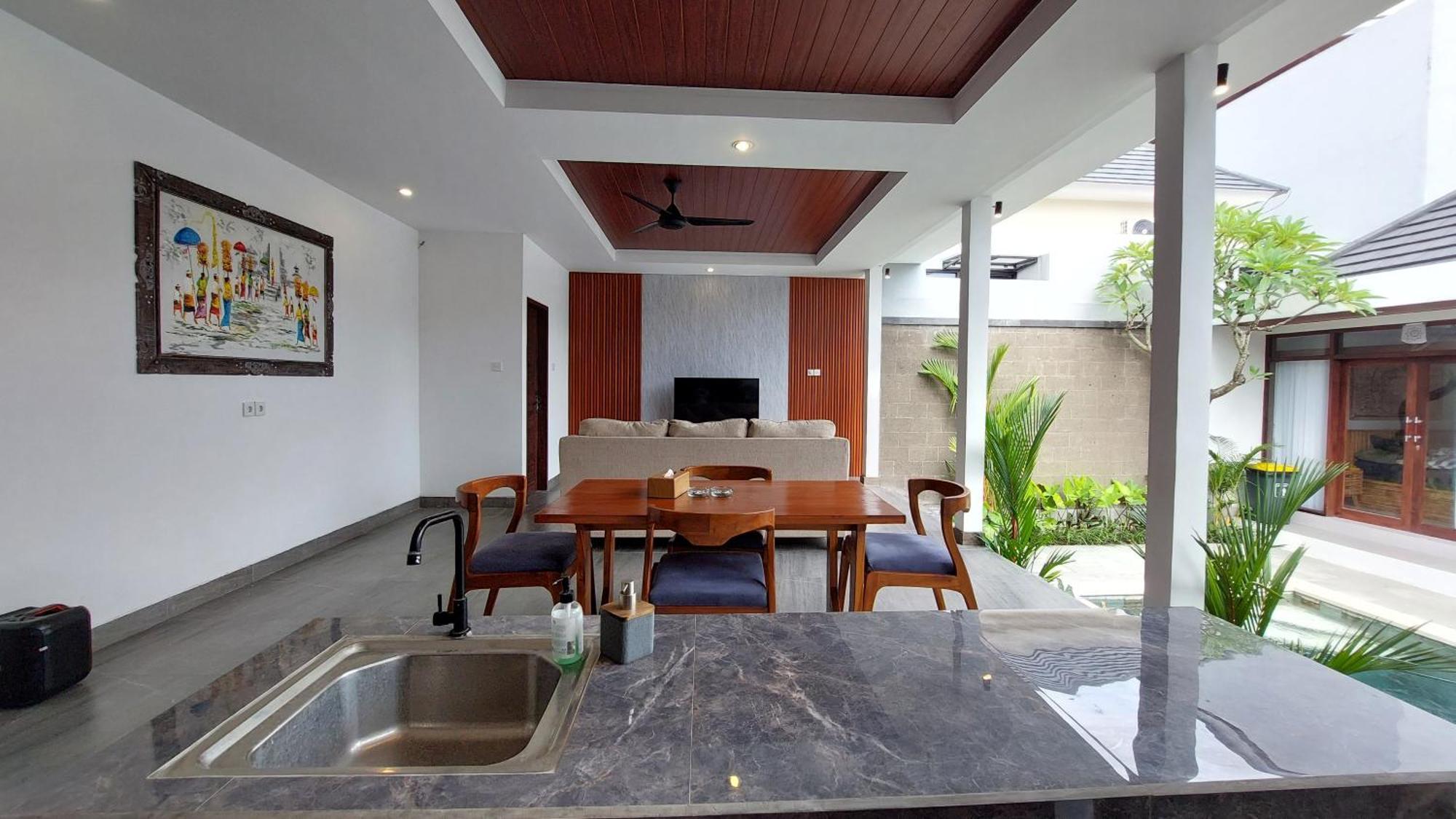 Villa Chic 2br Cozy & Private Pool At Bareng *