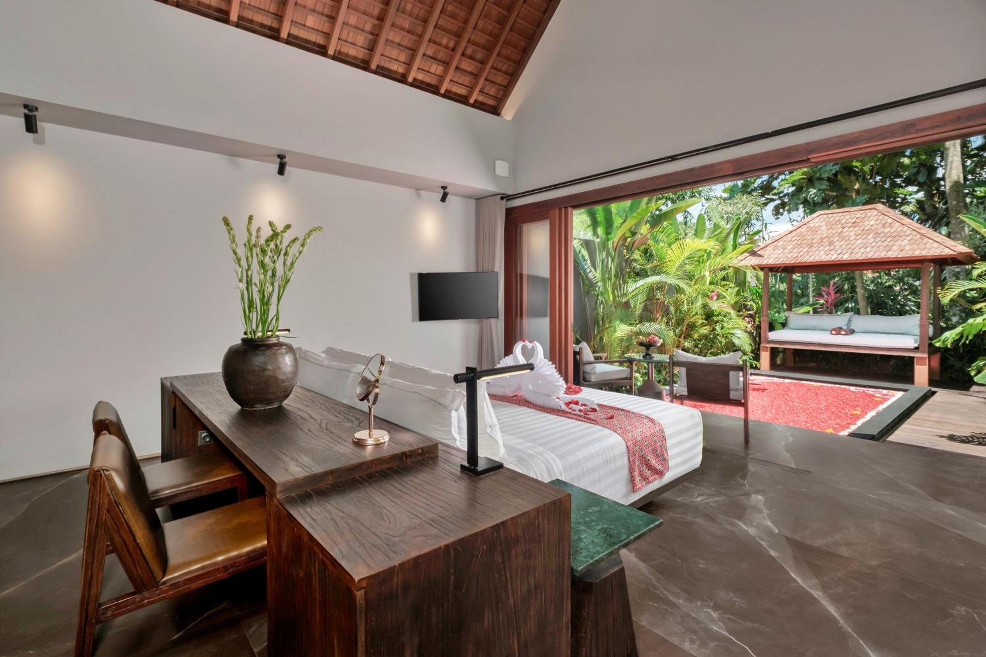 Villa Mayaloka *