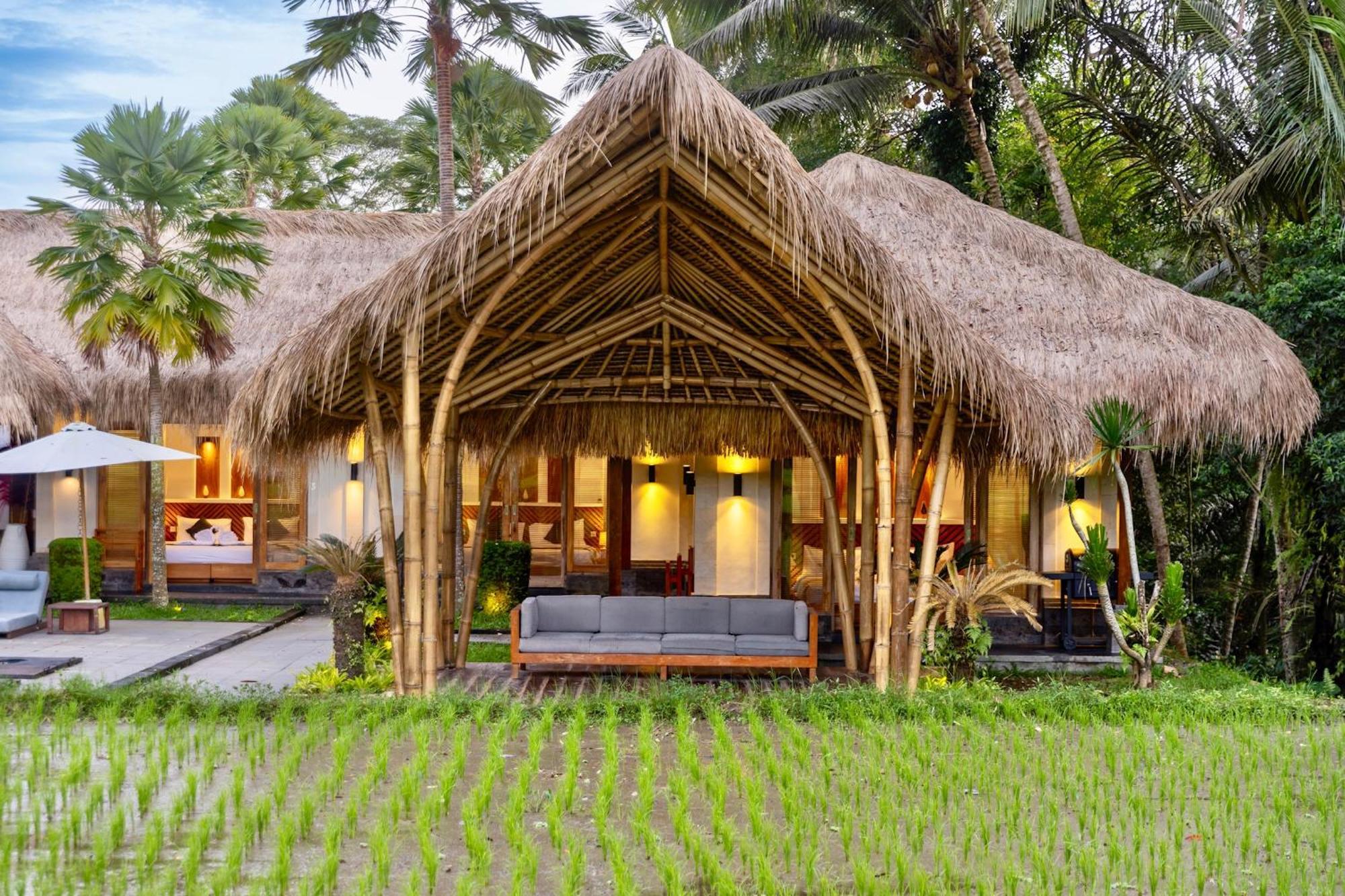 Jepun Hotel 4*
