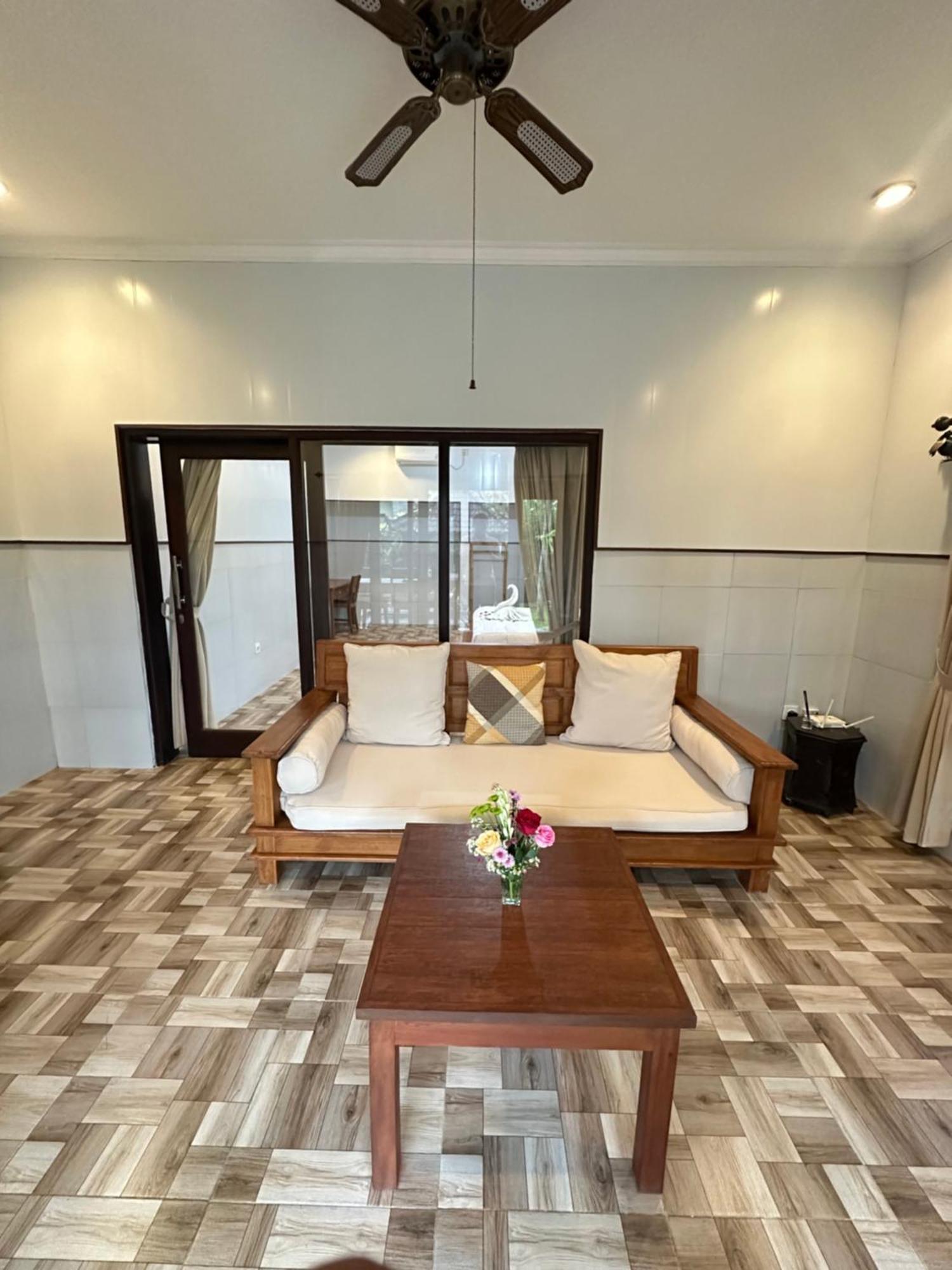 Villa Sandhya