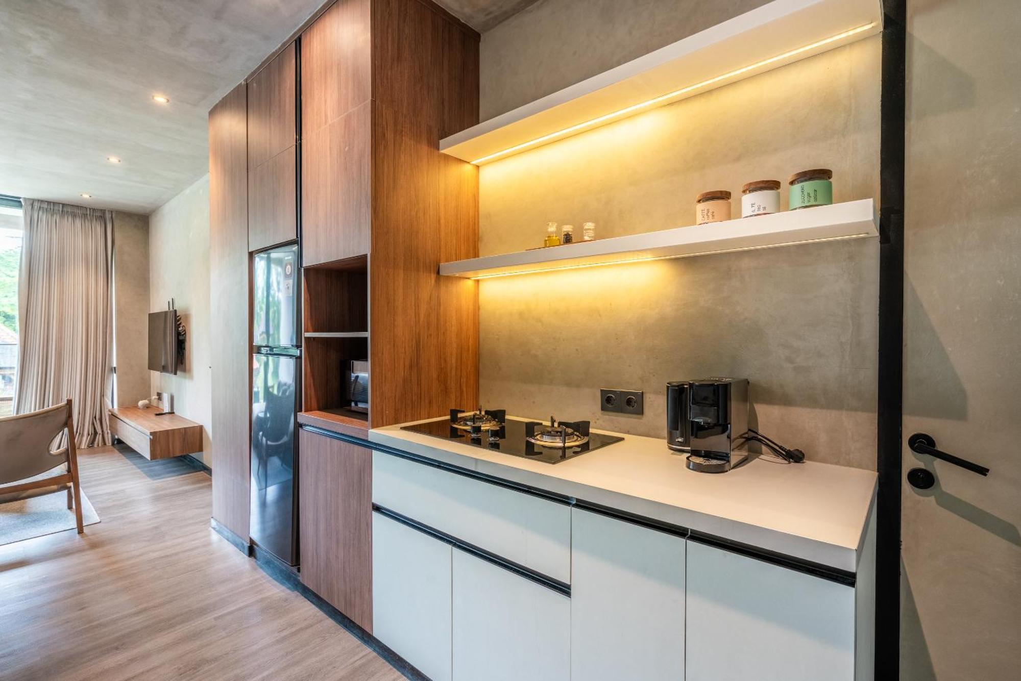 Work, And Unwind! Jungle Vista By Bcg *