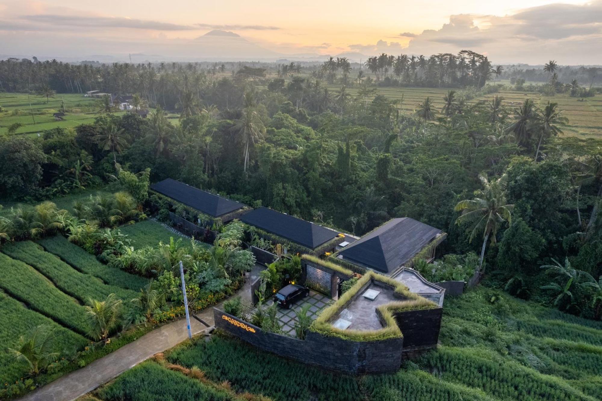 The Garden 4*