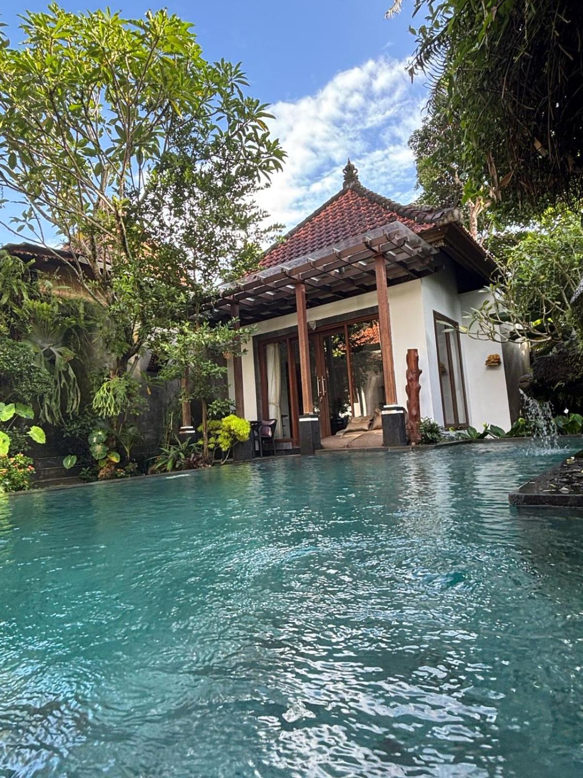 Bumbung Sari Villa