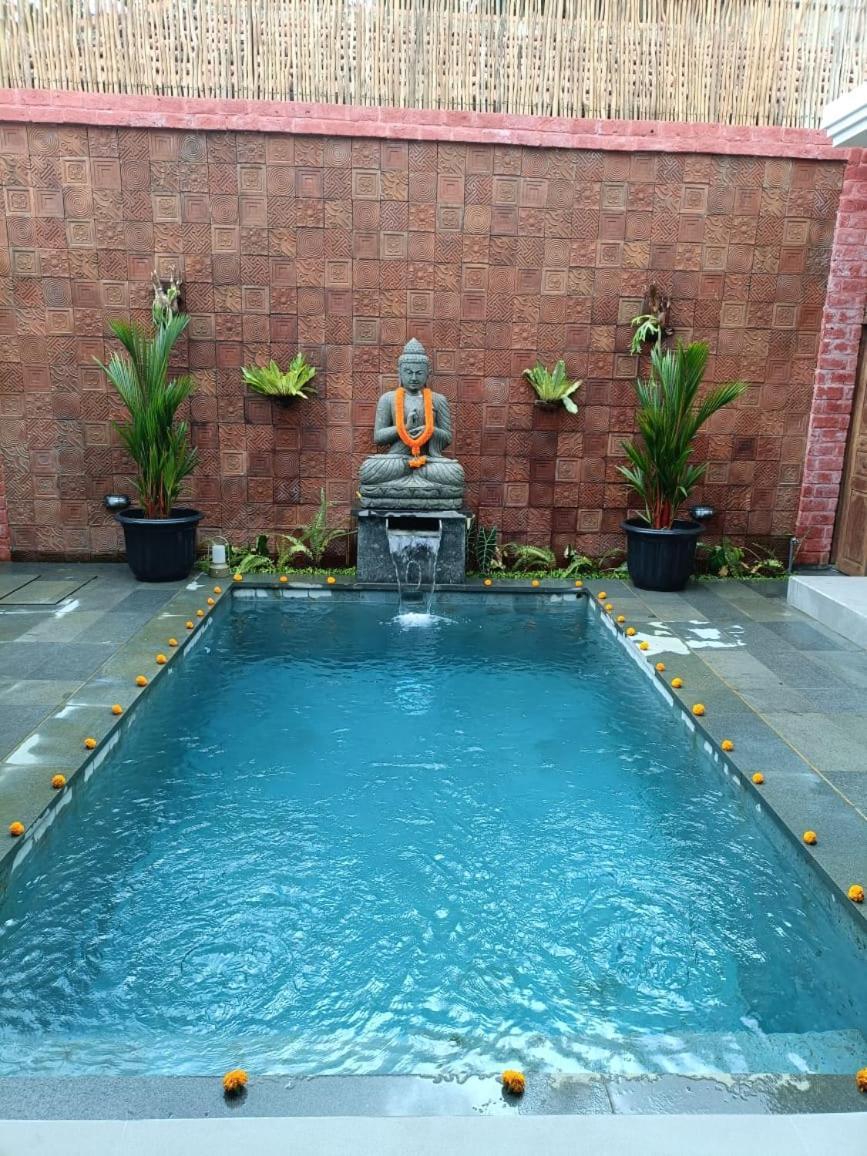 Tenang Villa *