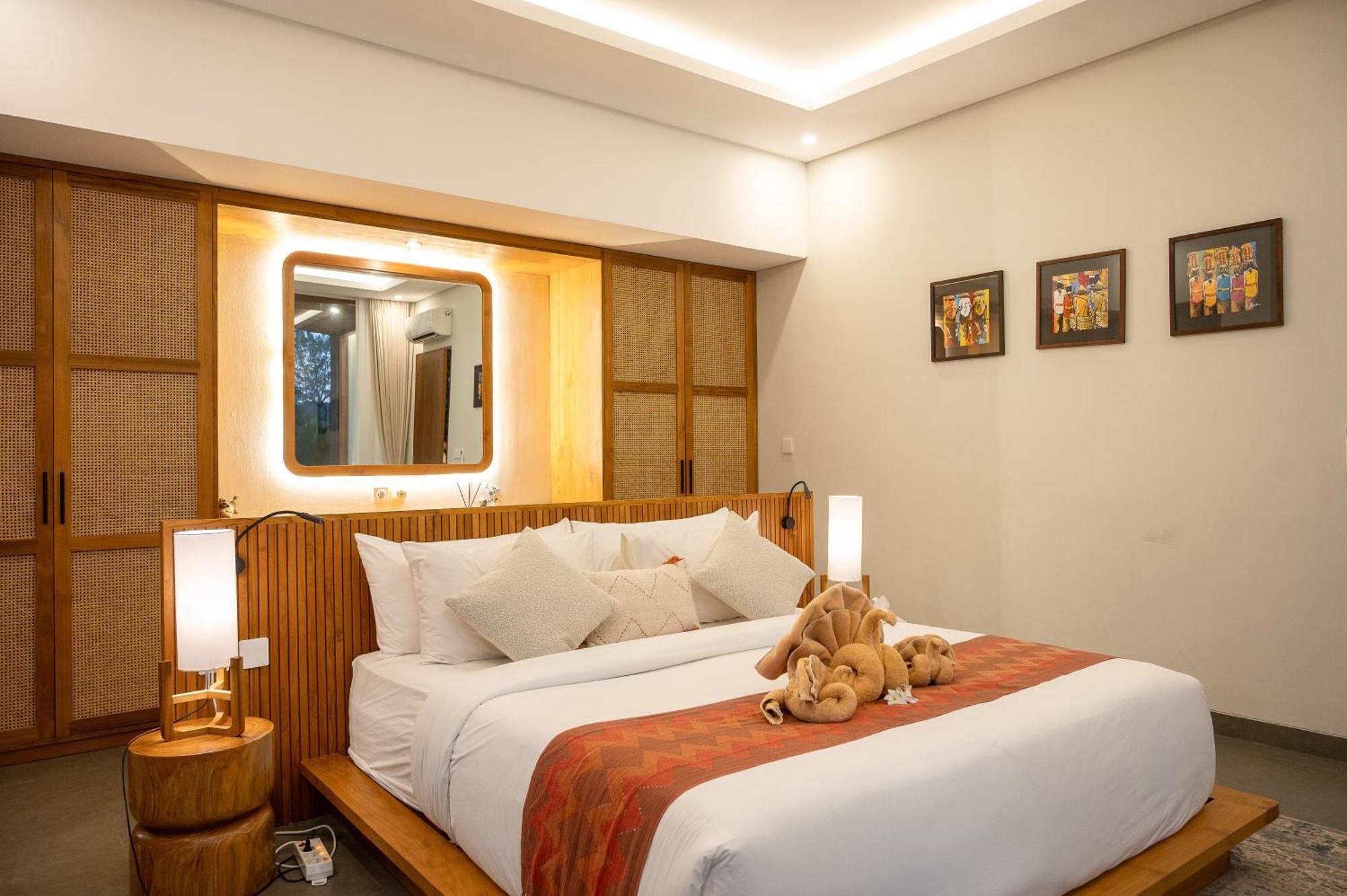 Villa Suarga Des Anicca