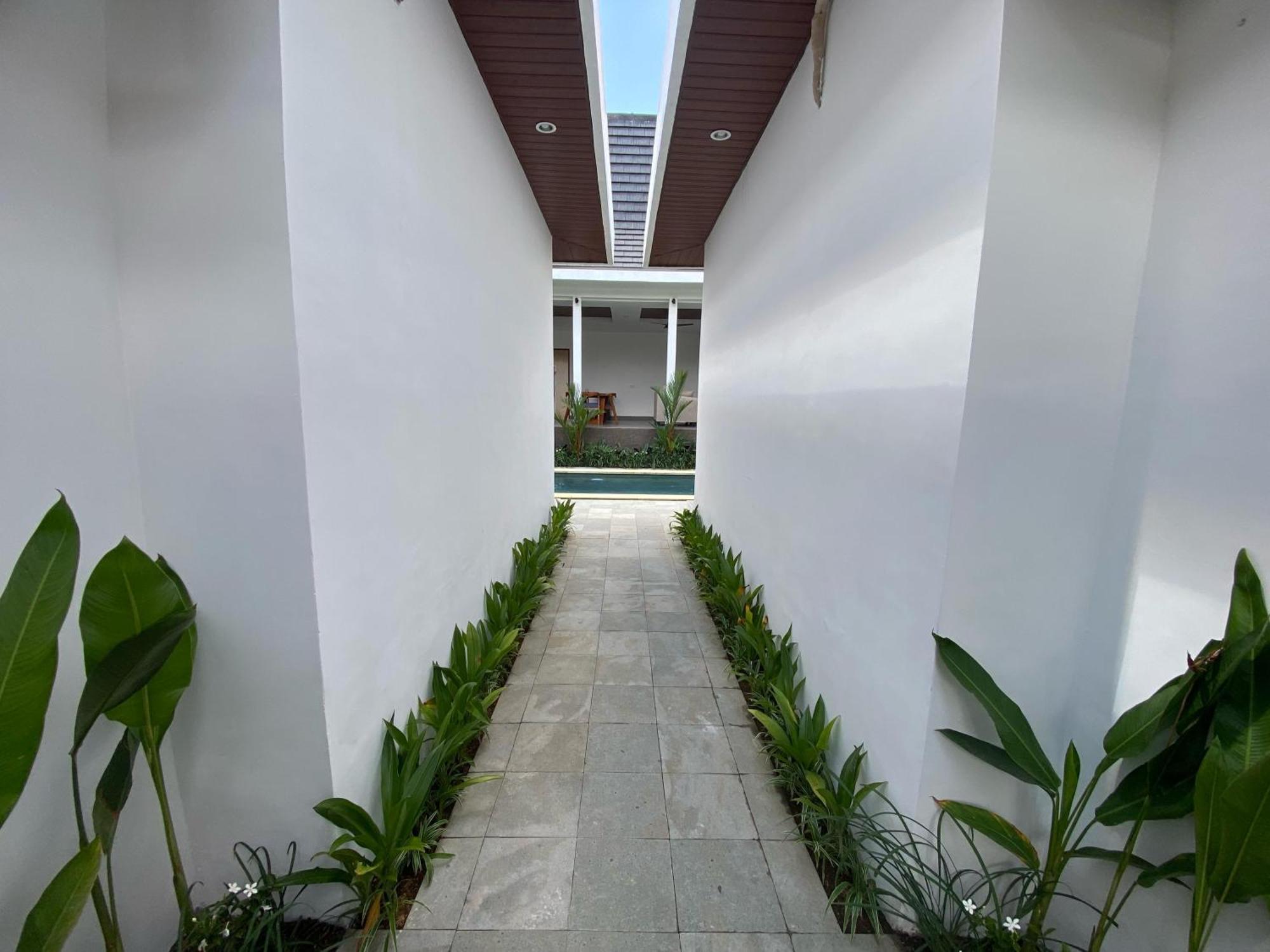 Villa Chic 2br Cozy & Private Pool At Bareng *
