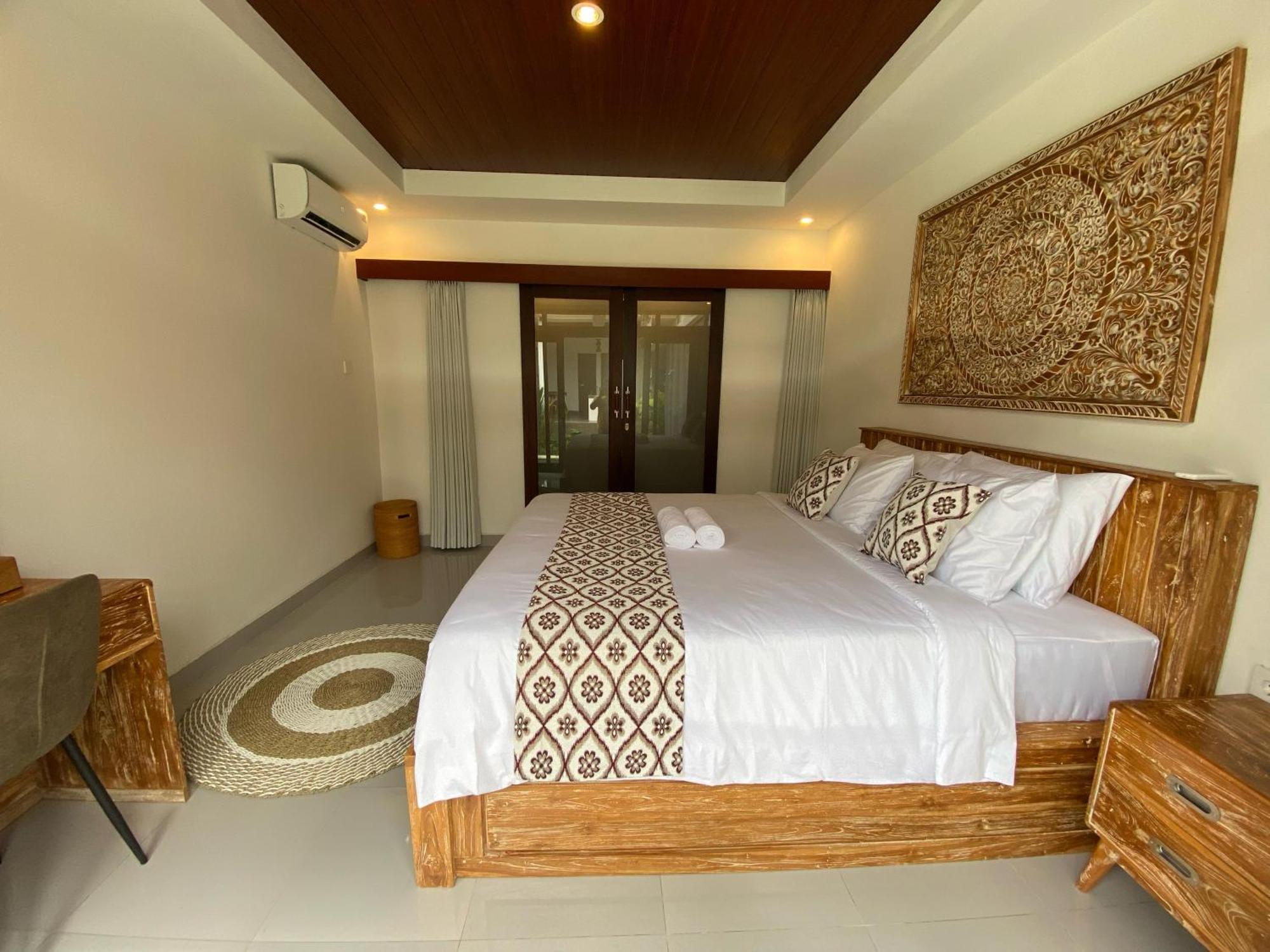 Chic 2br Cozy & Private Pool At Bareng Villa