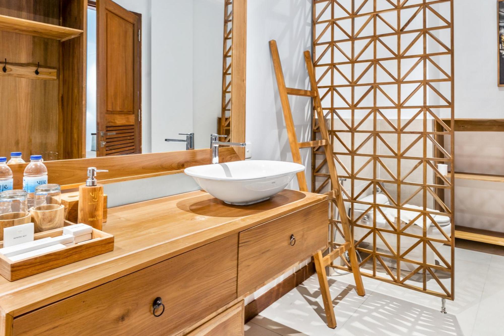 Vije Boutique & 4*