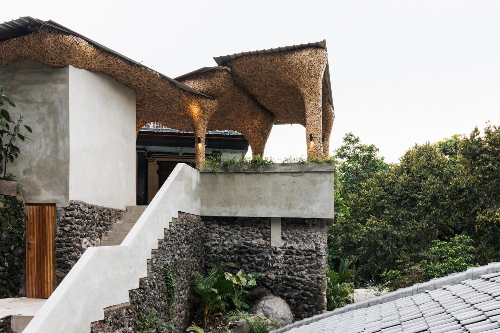 Villa Bamboolina Art *