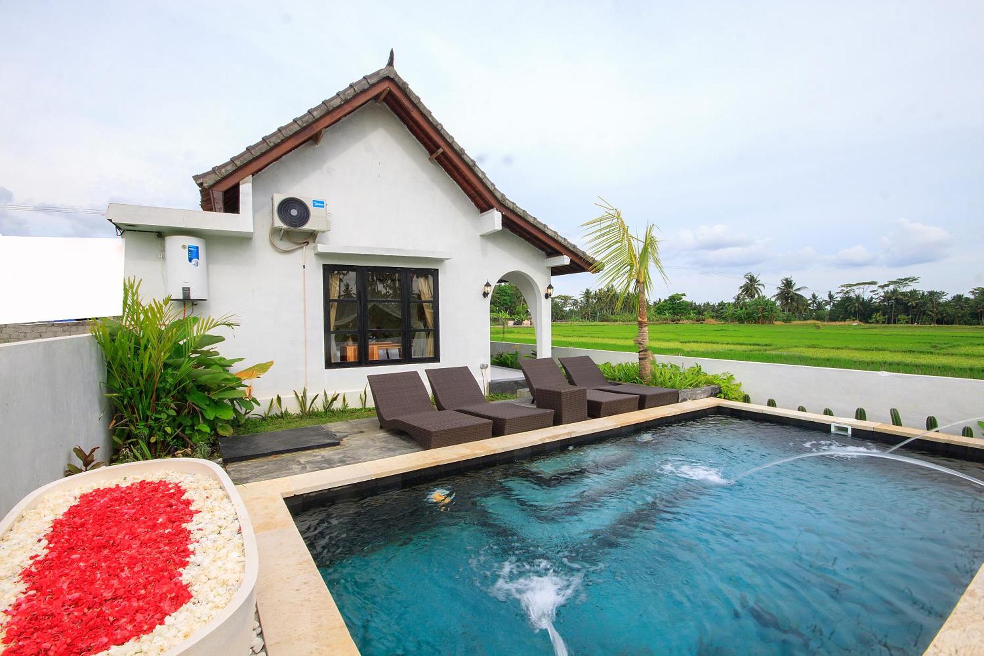 Villa Lalita Living