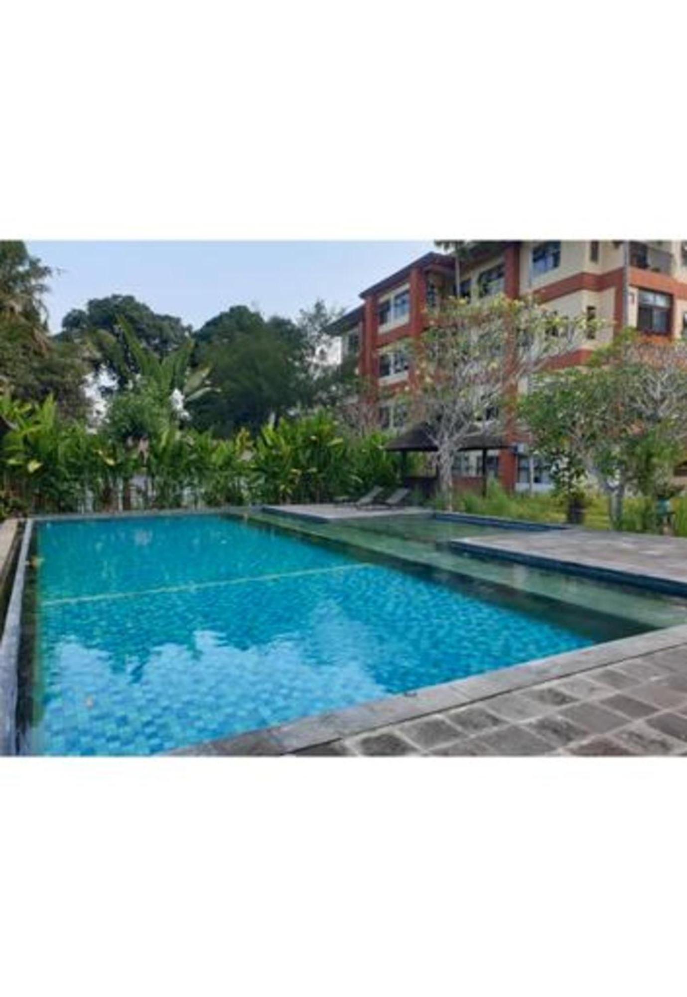 Hotel Collection O Near Formerly Suly 3*