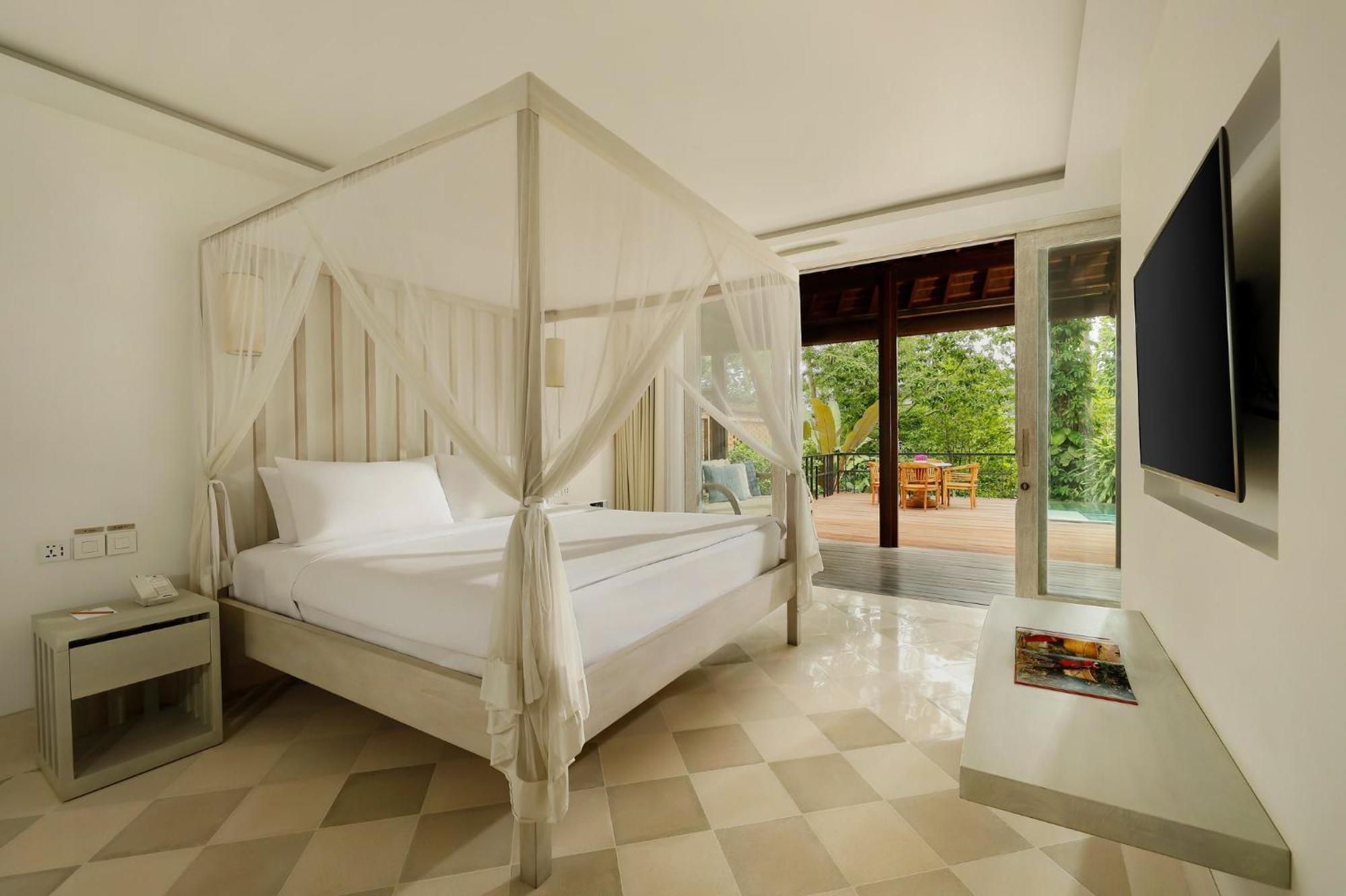 Uma Resor 5*