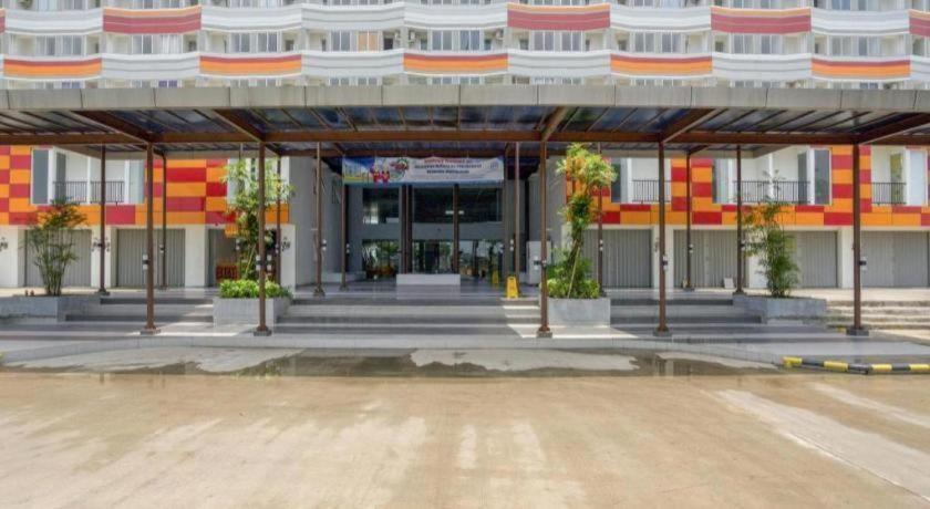 Hotel Oyo 1755 De'balcon Near Ngurah Rai Airport
