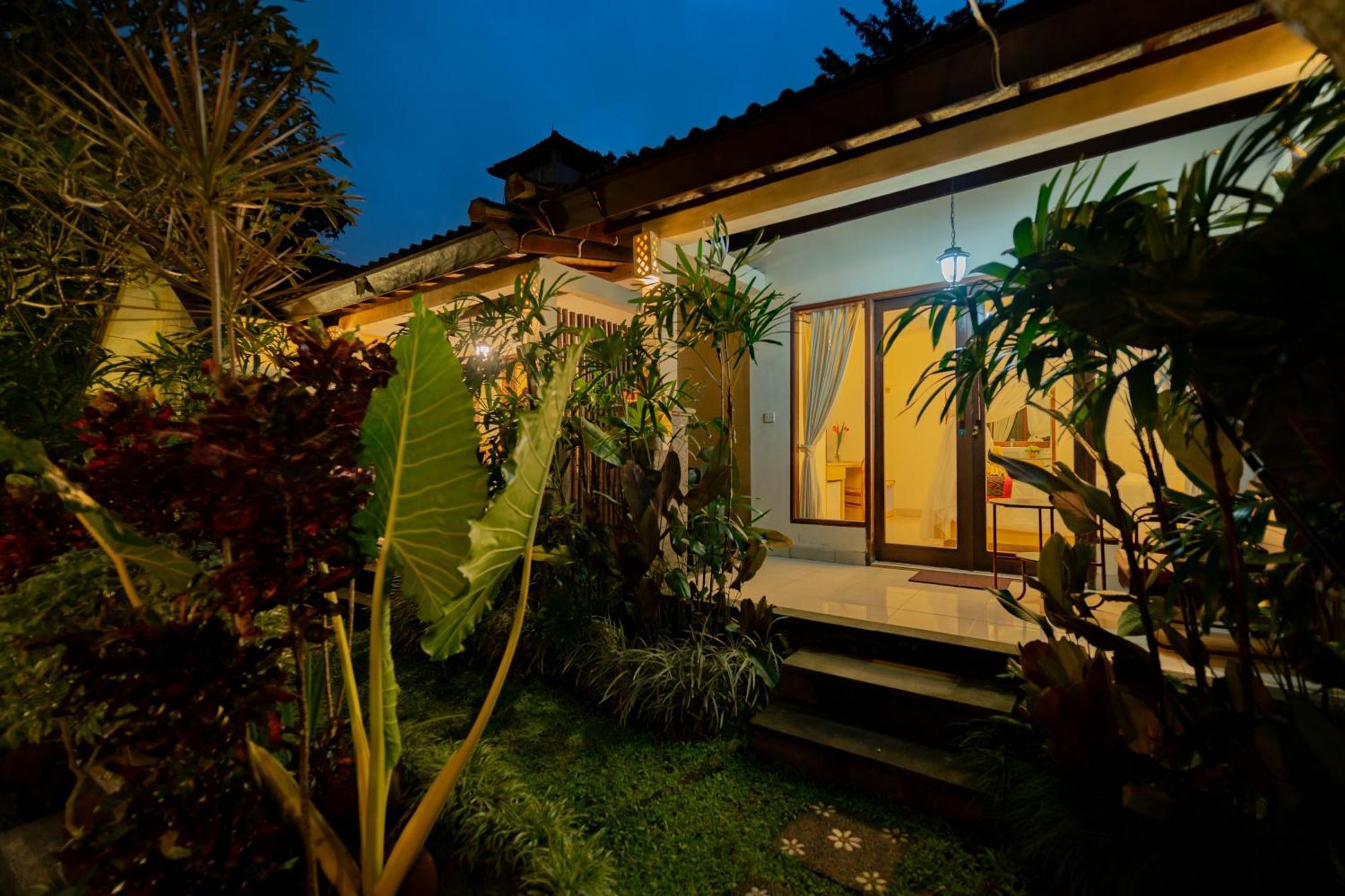 Desak Putu Putra Hidden Guest house 2*