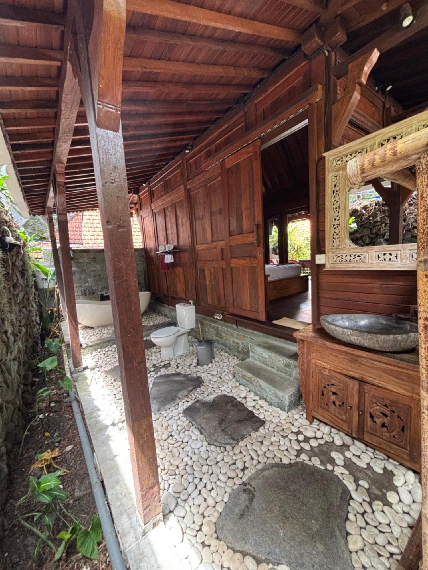 Bumbung Sari Ubud