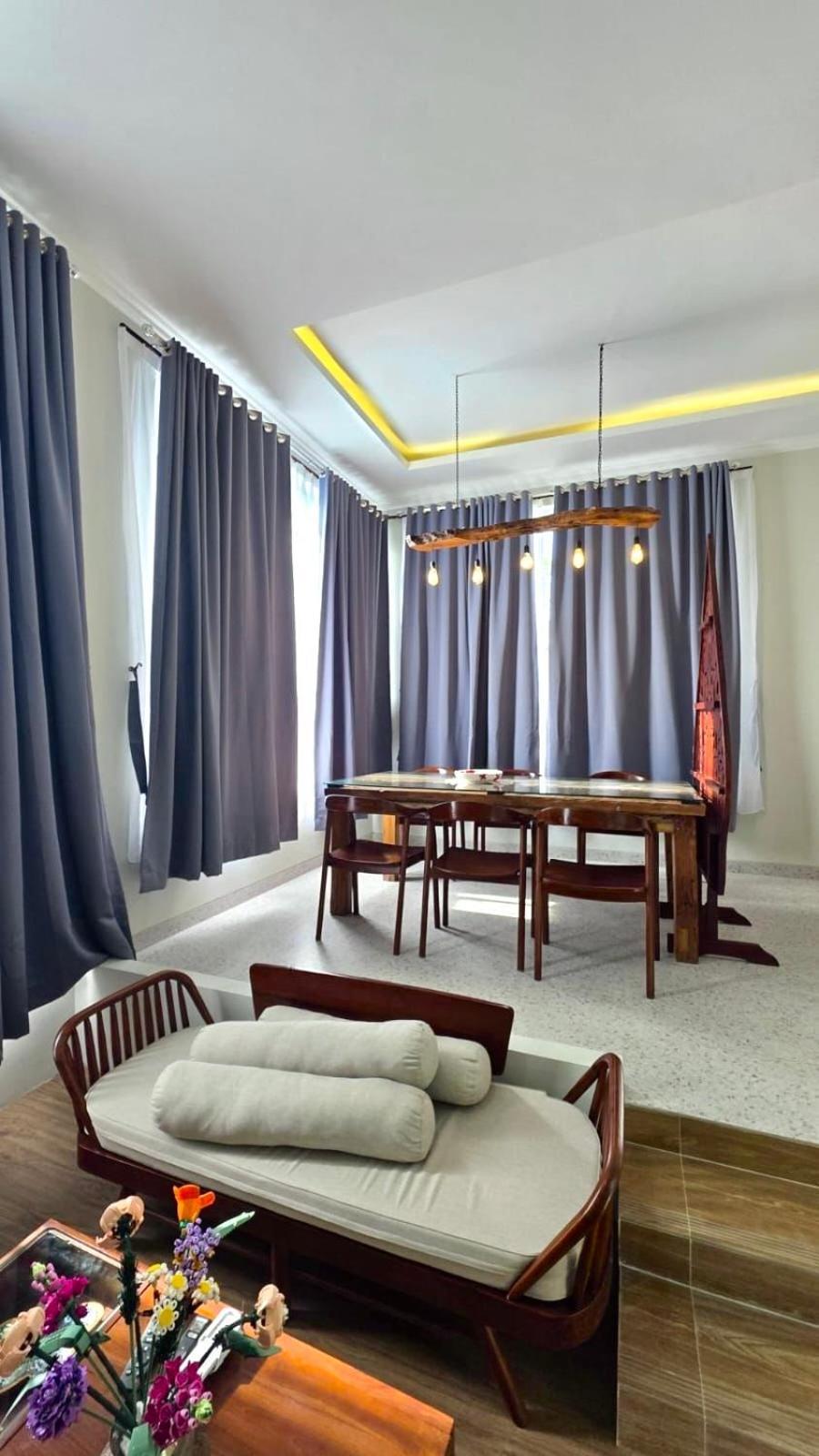 Vero Selaras - Made Heng Villa Ubud (Bali)