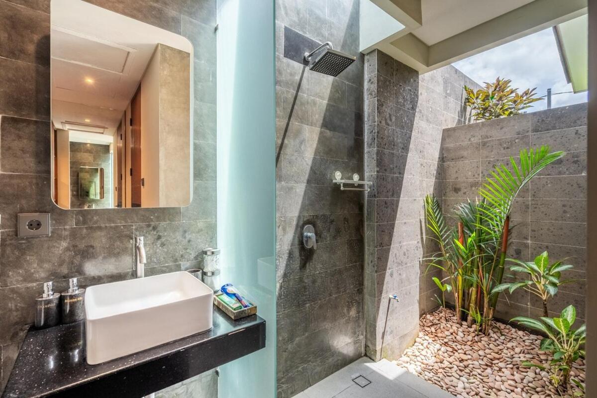 Soak In The Sun By The Pool At Solari Buddha * Ubud (Bali)