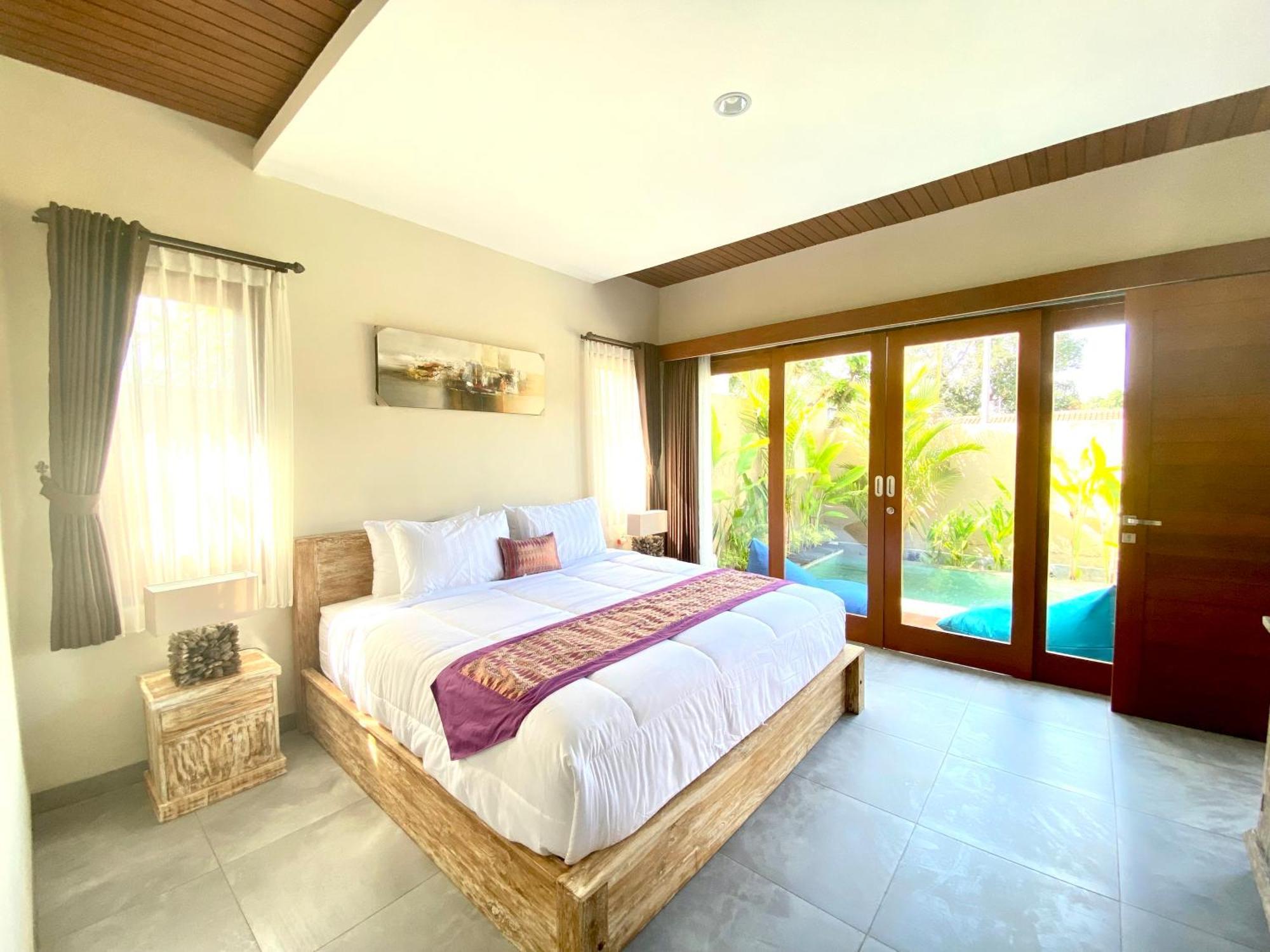 Artini Tegalantang-ubud Villa *